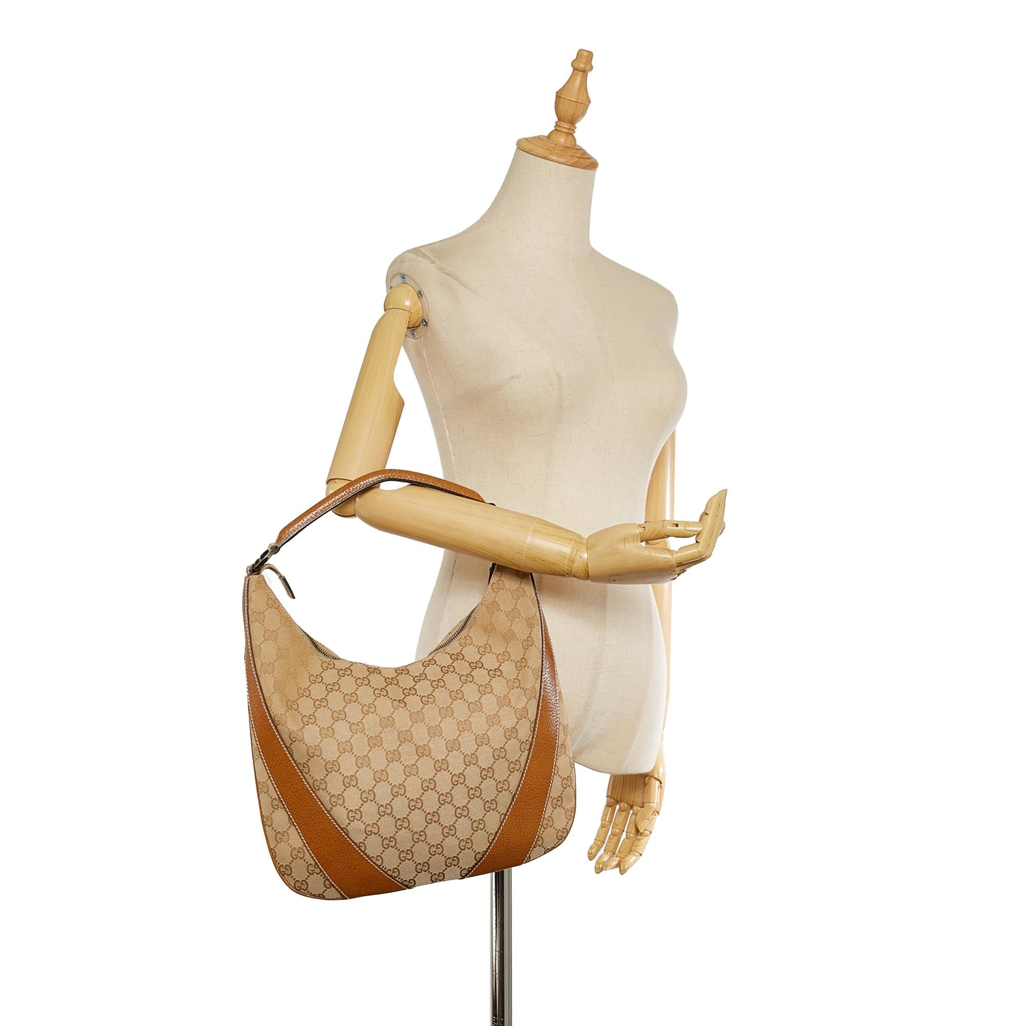 Gucci Gucci Canvas Hobo Bag (SHG-26350)
