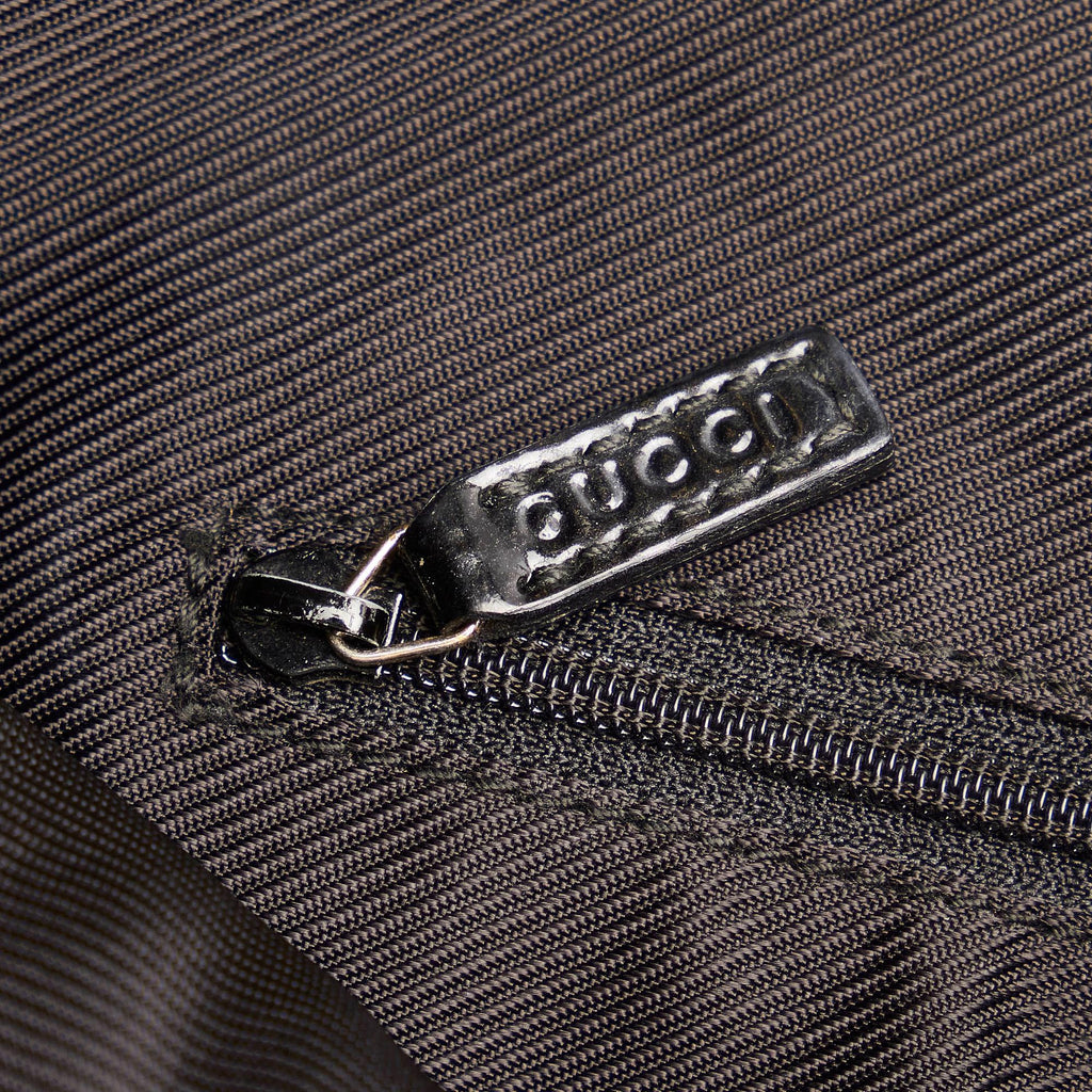 Gucci Gucci Canvas Hobo Bag (SHG-33534)