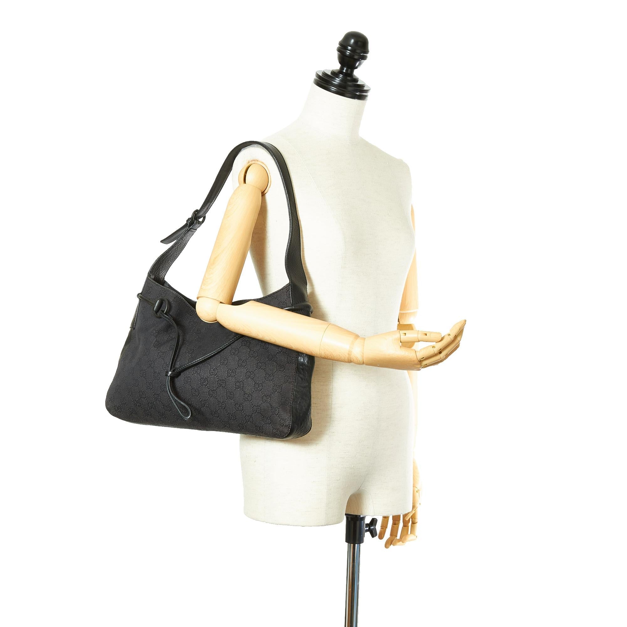 Gucci Gucci Canvas Horsebit Shoulder Bag (SHG-31966)