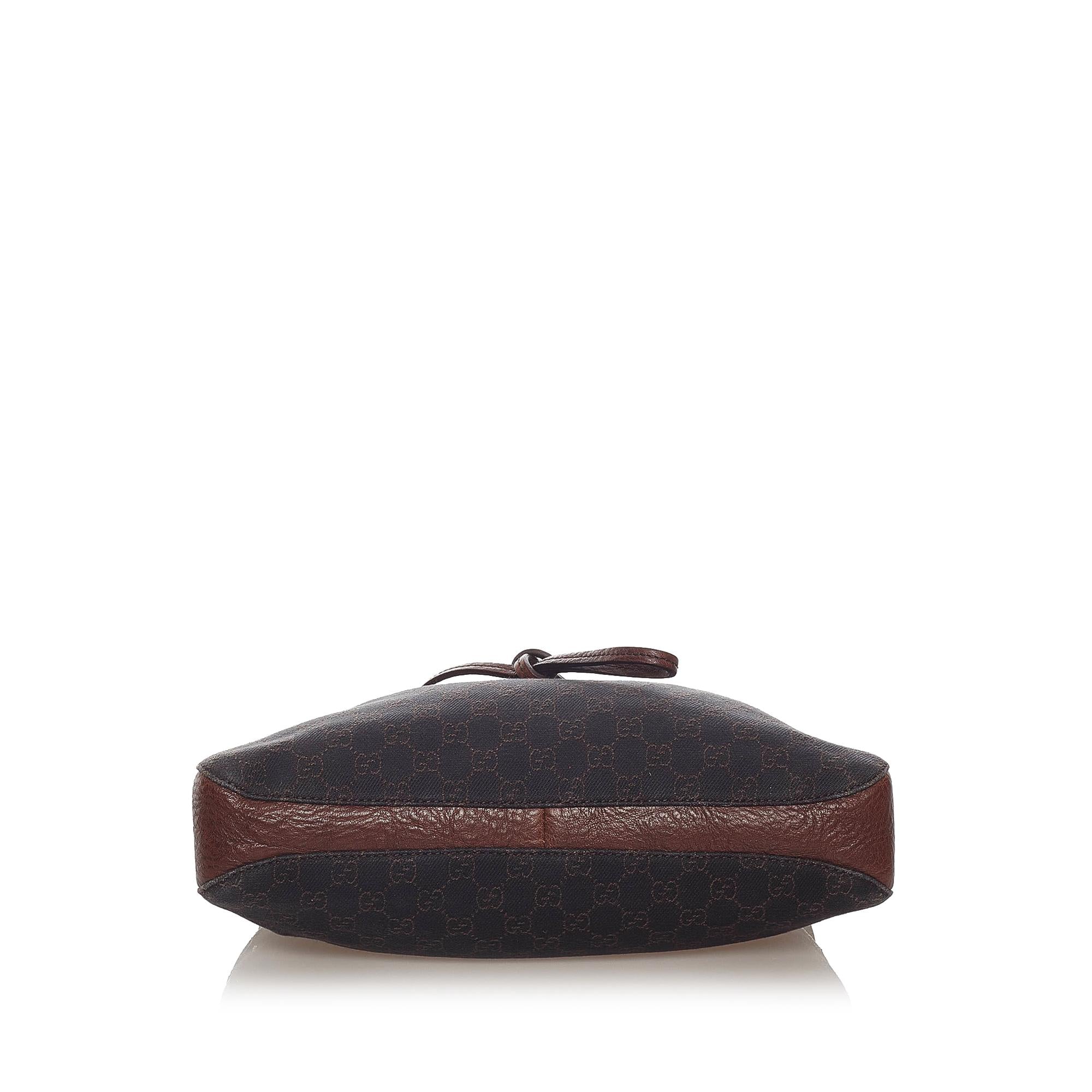 Gucci Gucci Canvas Horsebit Shoulder Bag (SHG-32909)