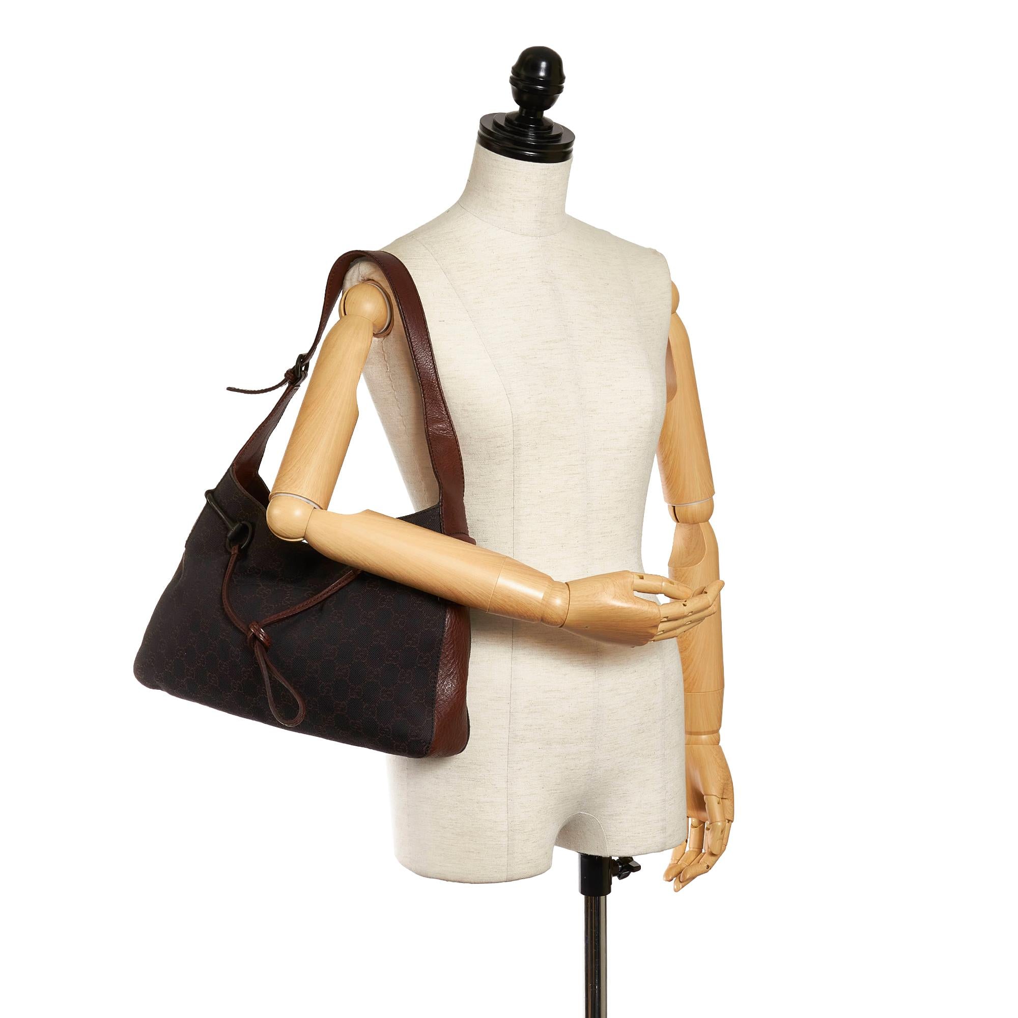 Gucci Gucci Canvas Horsebit Shoulder Bag (SHG-32909)