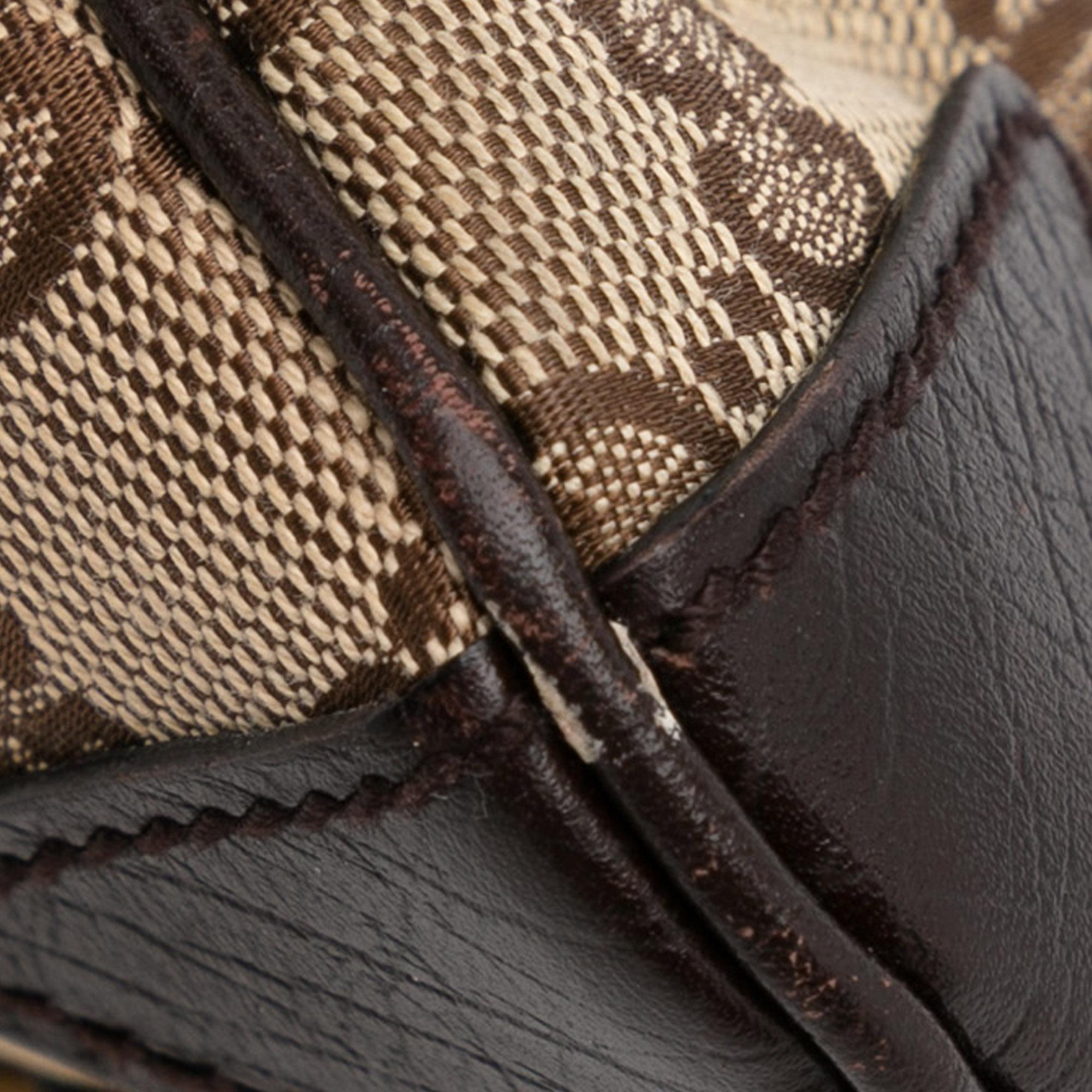 Gucci GG Canvas Horsebit Shoulder Bag (SHG-b3Qp4w)