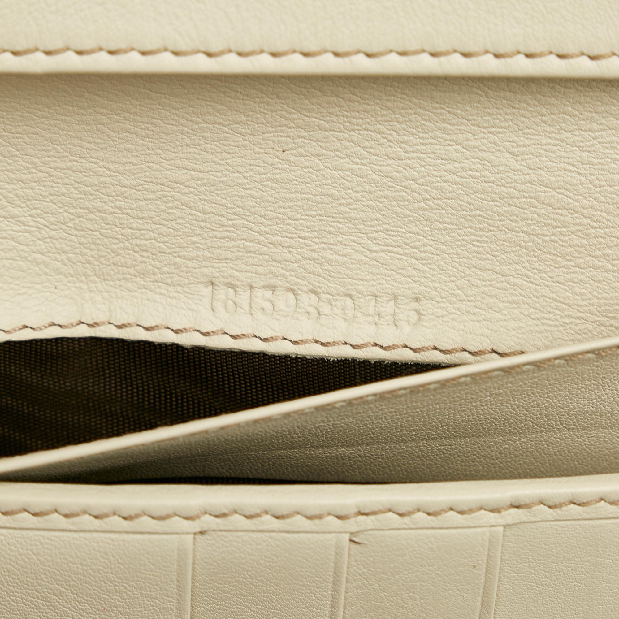 Gucci Gucci Canvas Interlocking G Long Wallet (SHG-28727)