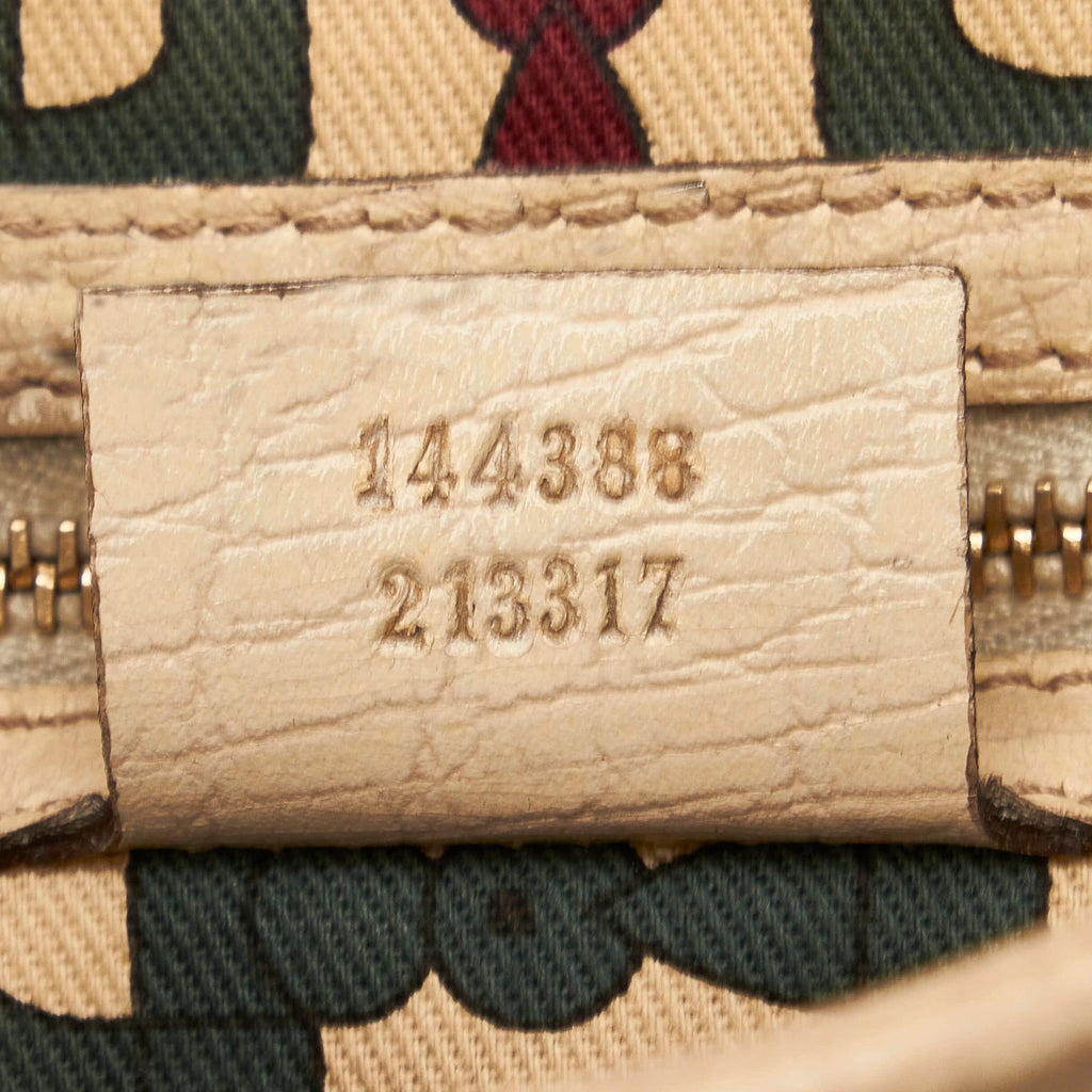 Gucci Gucci Canvas Jolicoeur Crossbody Bag (SHG-33826)