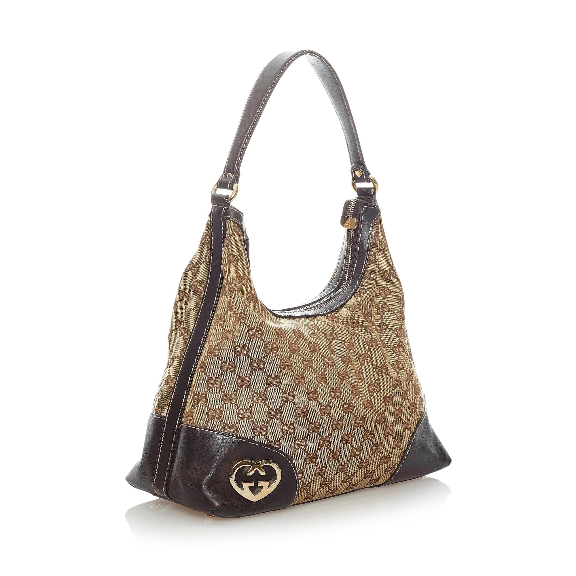 Gucci Gucci Canvas Lovely Shoulder Bag (SHG-32974)