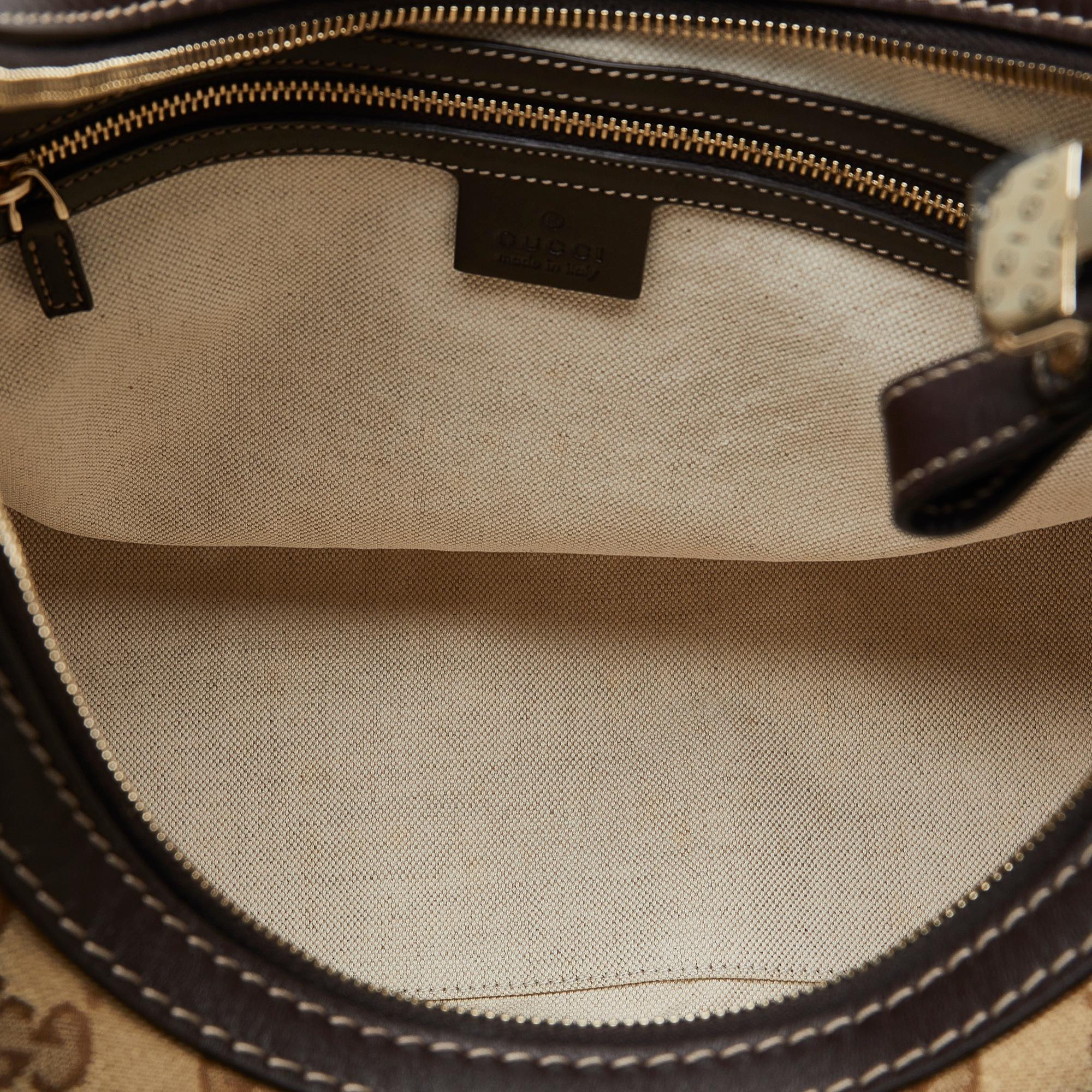 Gucci GG Canvas Lovely Shoulder Bag (SHG-MWKW8J)