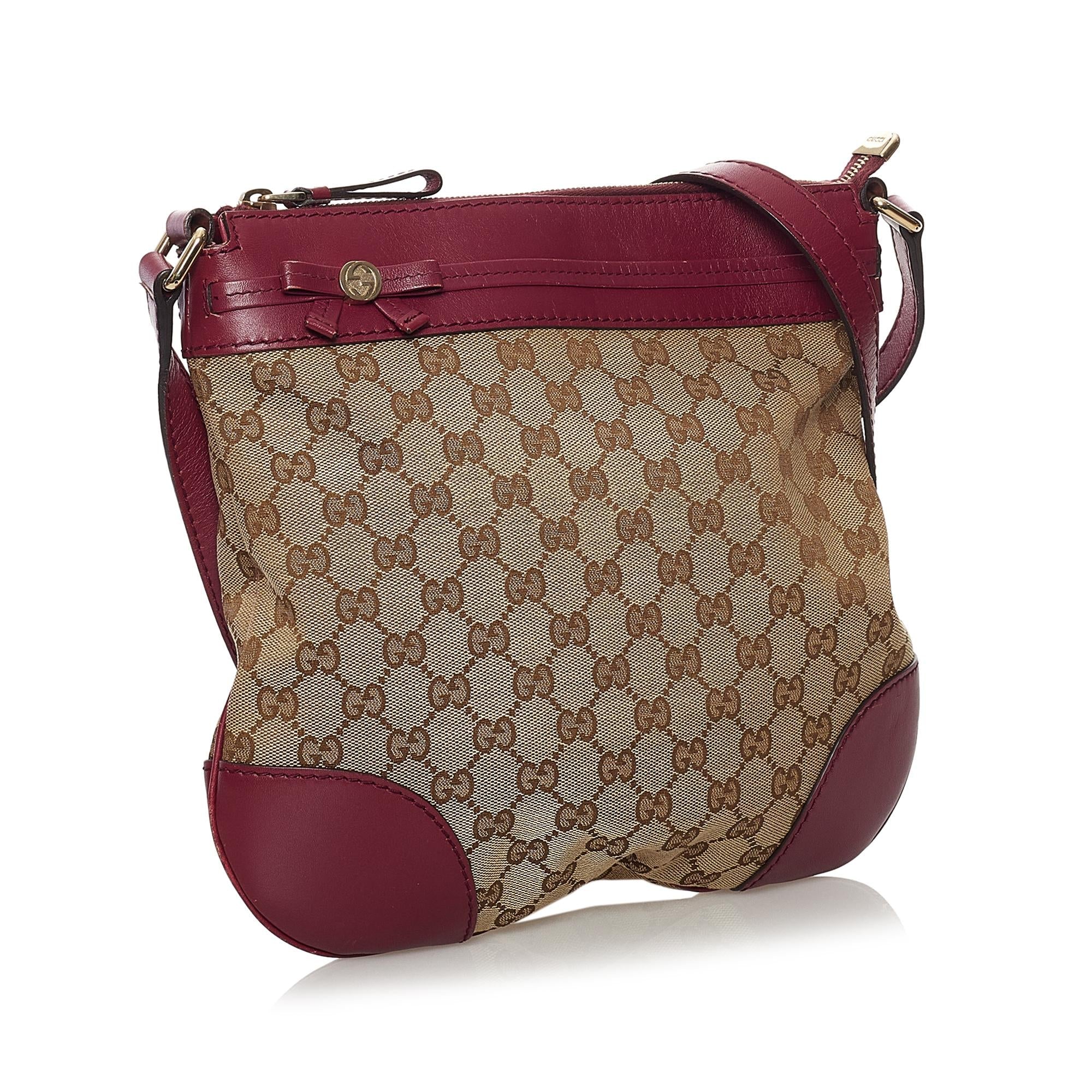 Gucci Gucci Canvas Mayfair Crossbody Bag (SHG-32532)