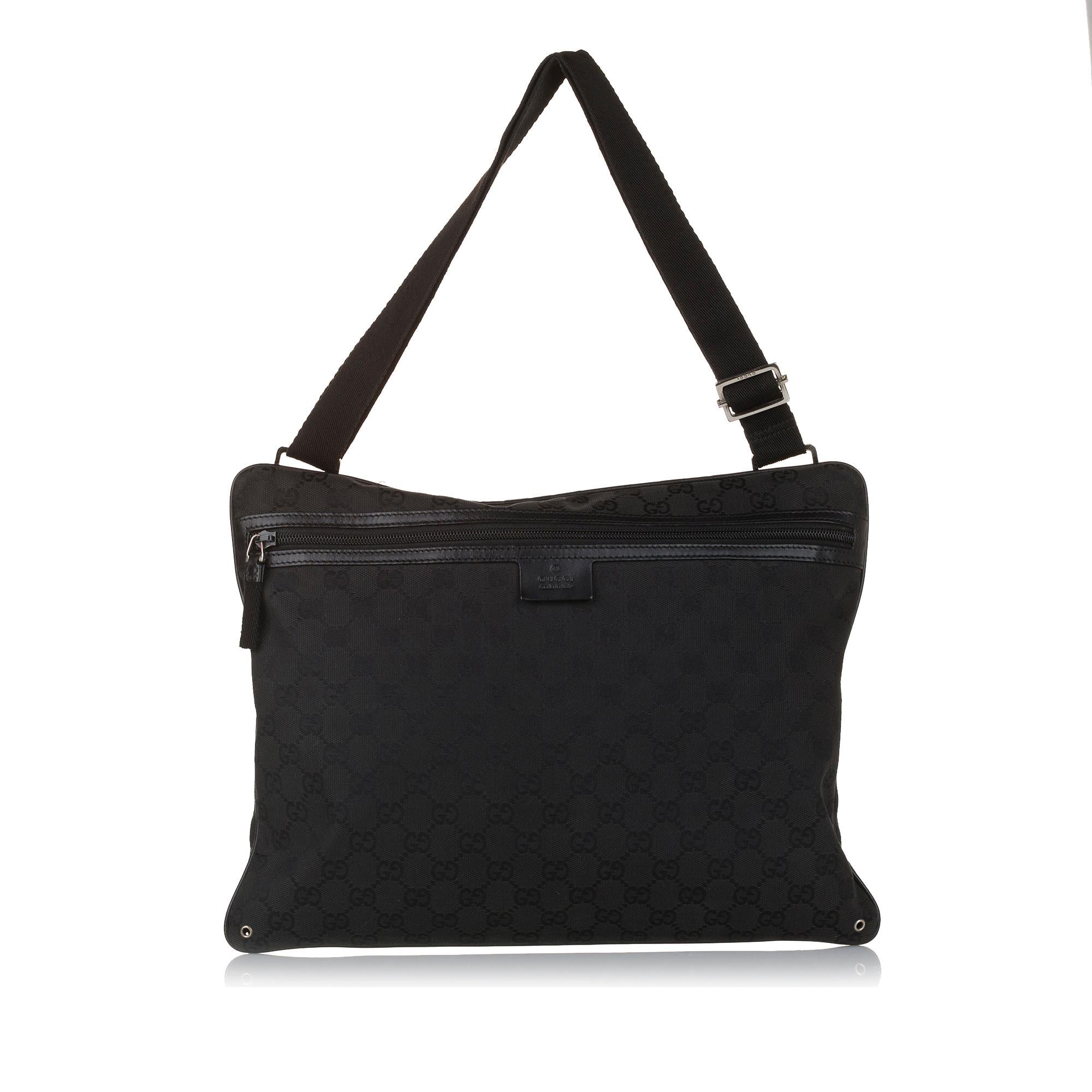 Gucci Gucci Canvas Messenger Bag (SHG-32770)