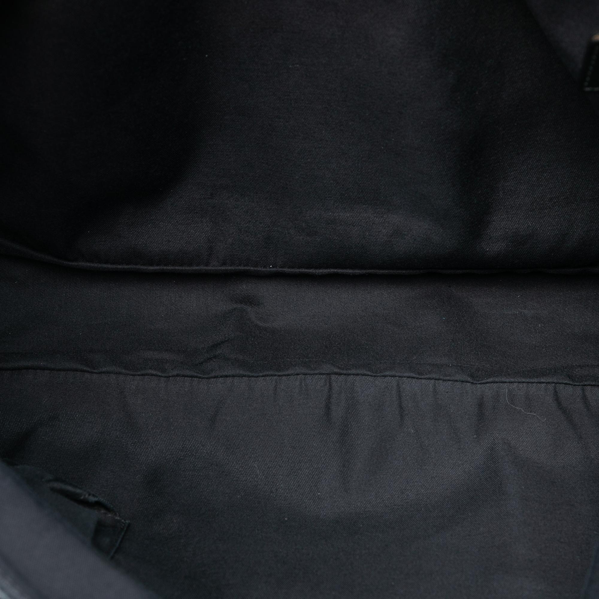 Gucci GG Canvas MessLBger Bag