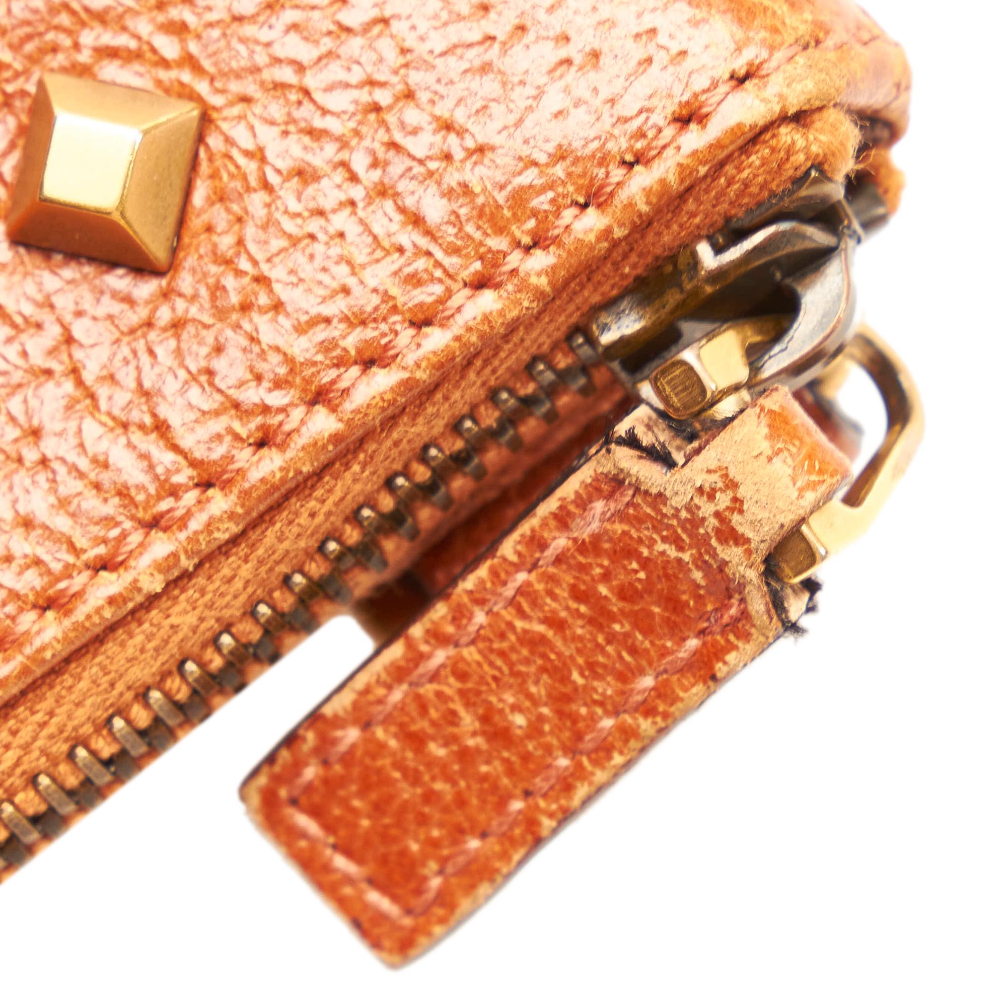 Gucci Gucci Canvas Nailhead Crossbody Bag (SHG-33698)