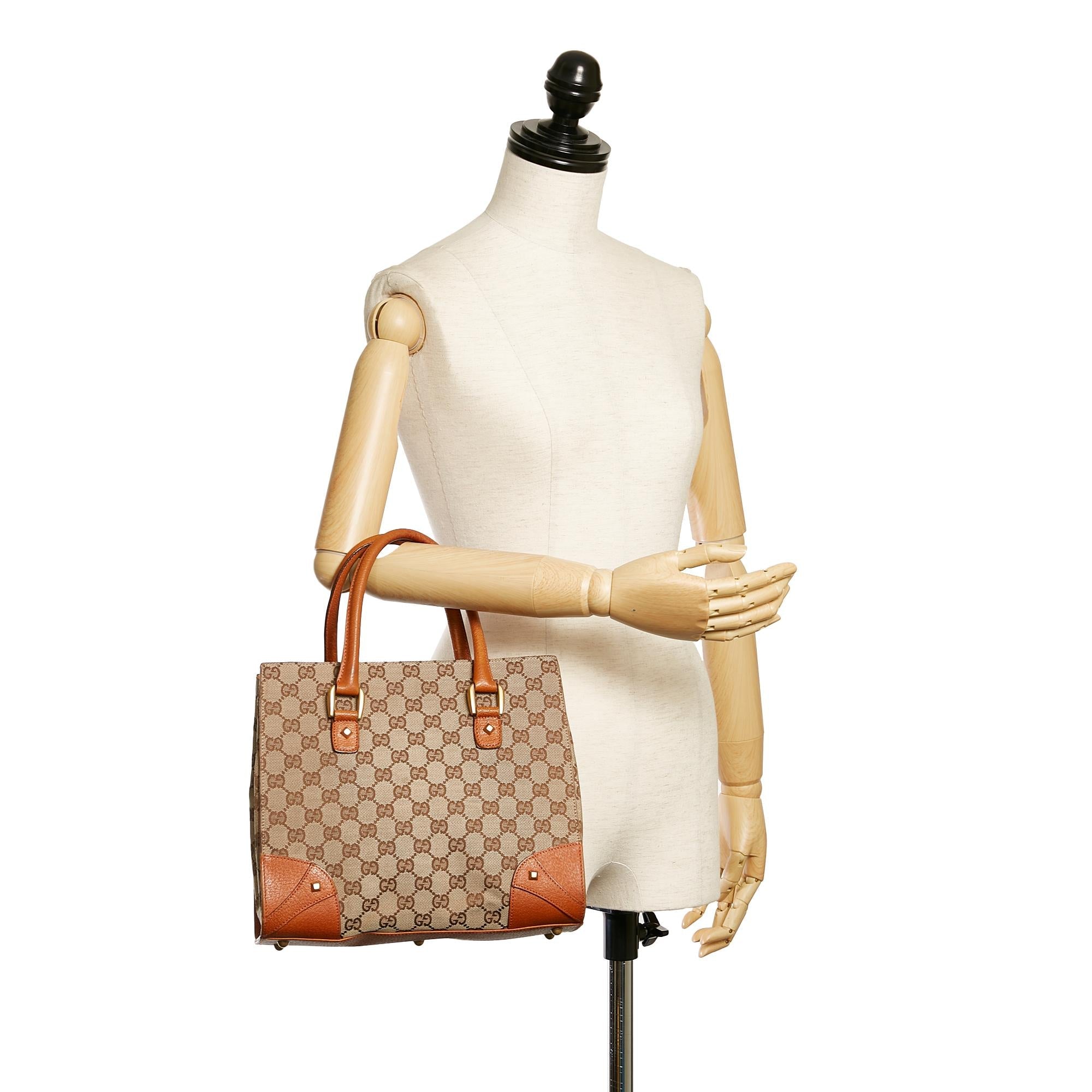 Gucci Gucci Canvas Nailhead Handbag (SHG-33017)