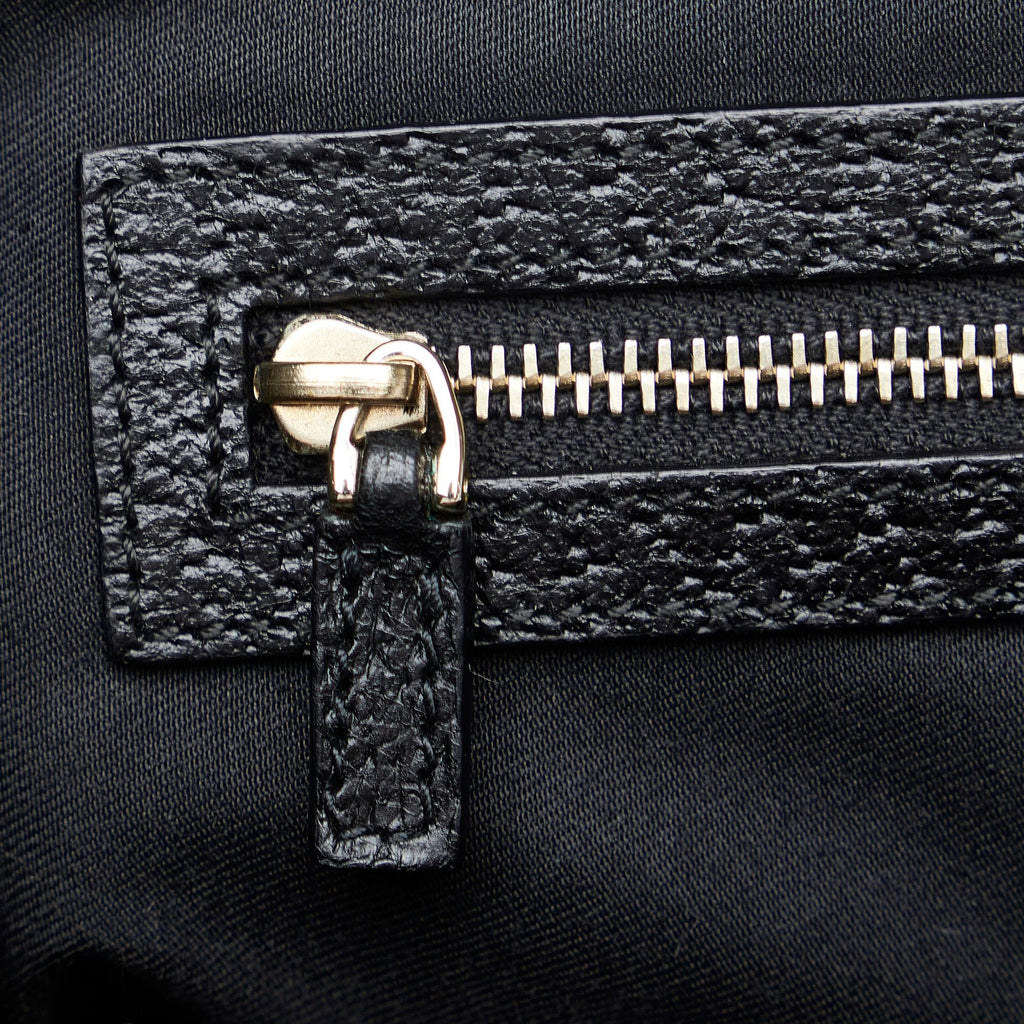 Gucci GG Canvas Nailhead Handbag (SHG-xaJXjw)
