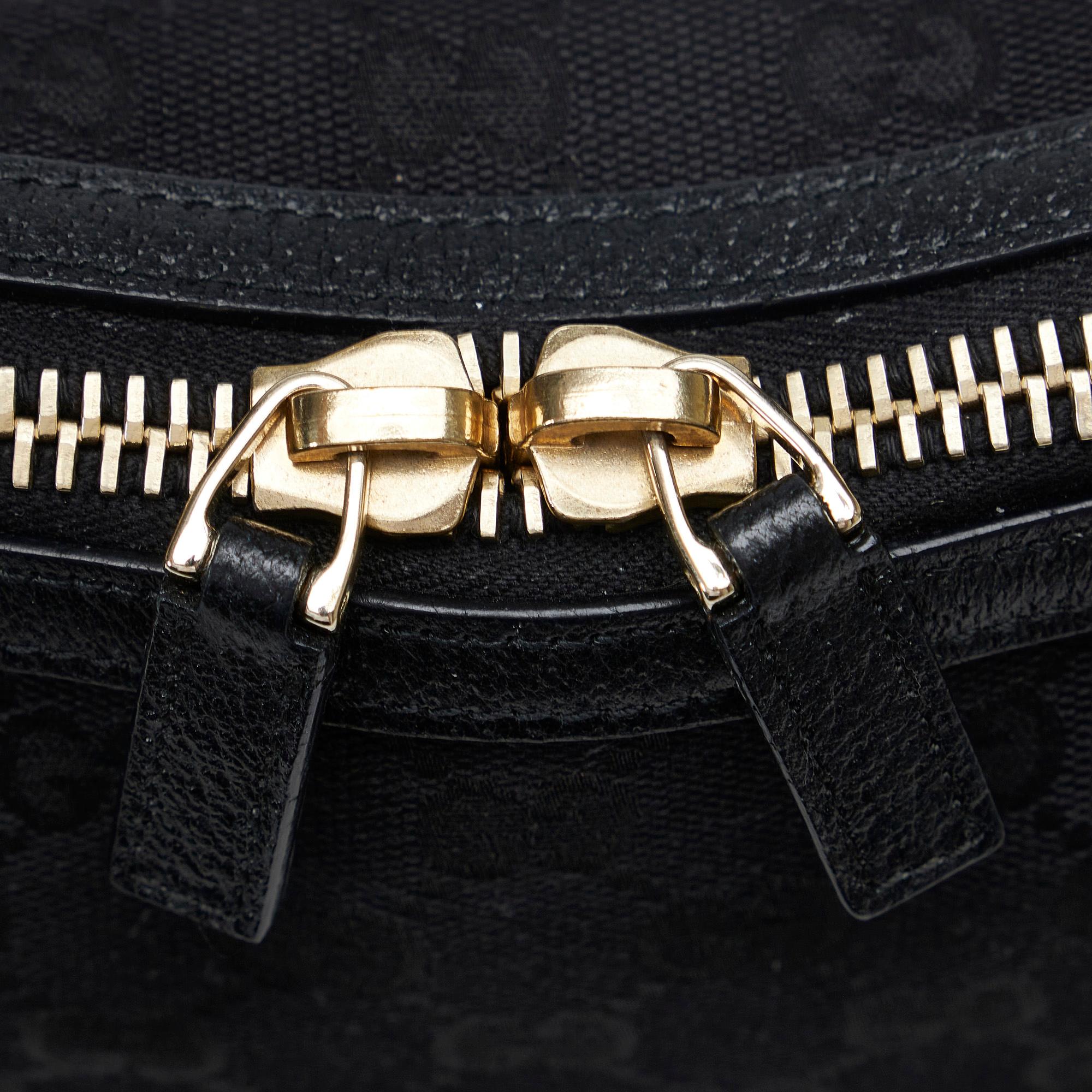 Gucci GG Canvas Nailhead Handbag (SHG-xaJXjw)