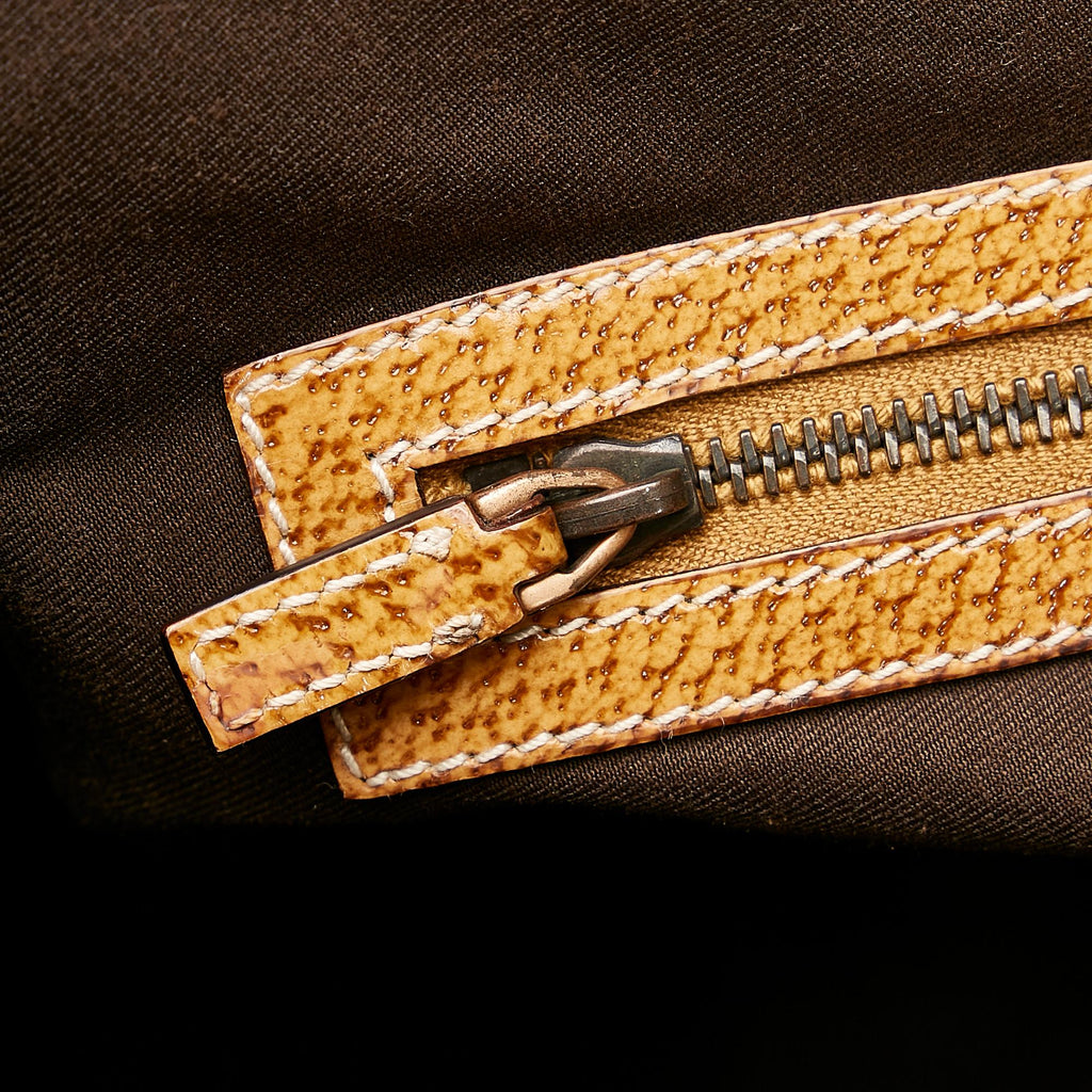 Gucci GG Canvas Nailhead Jackie Bardot (SHG-Lt4rqL)