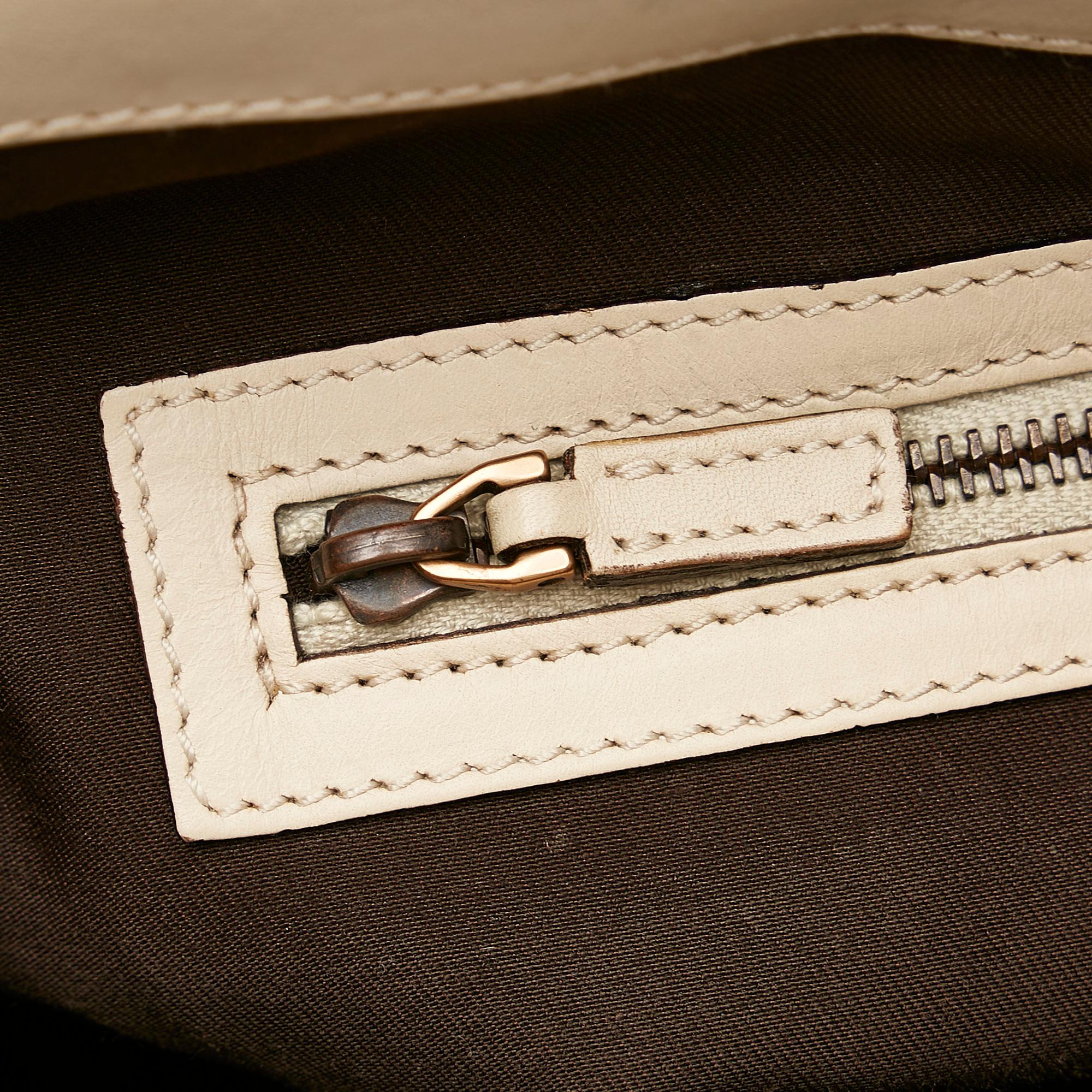 Gucci Gucci Canvas Nailhead Jackie Shoulder Bag (SHG-28382)