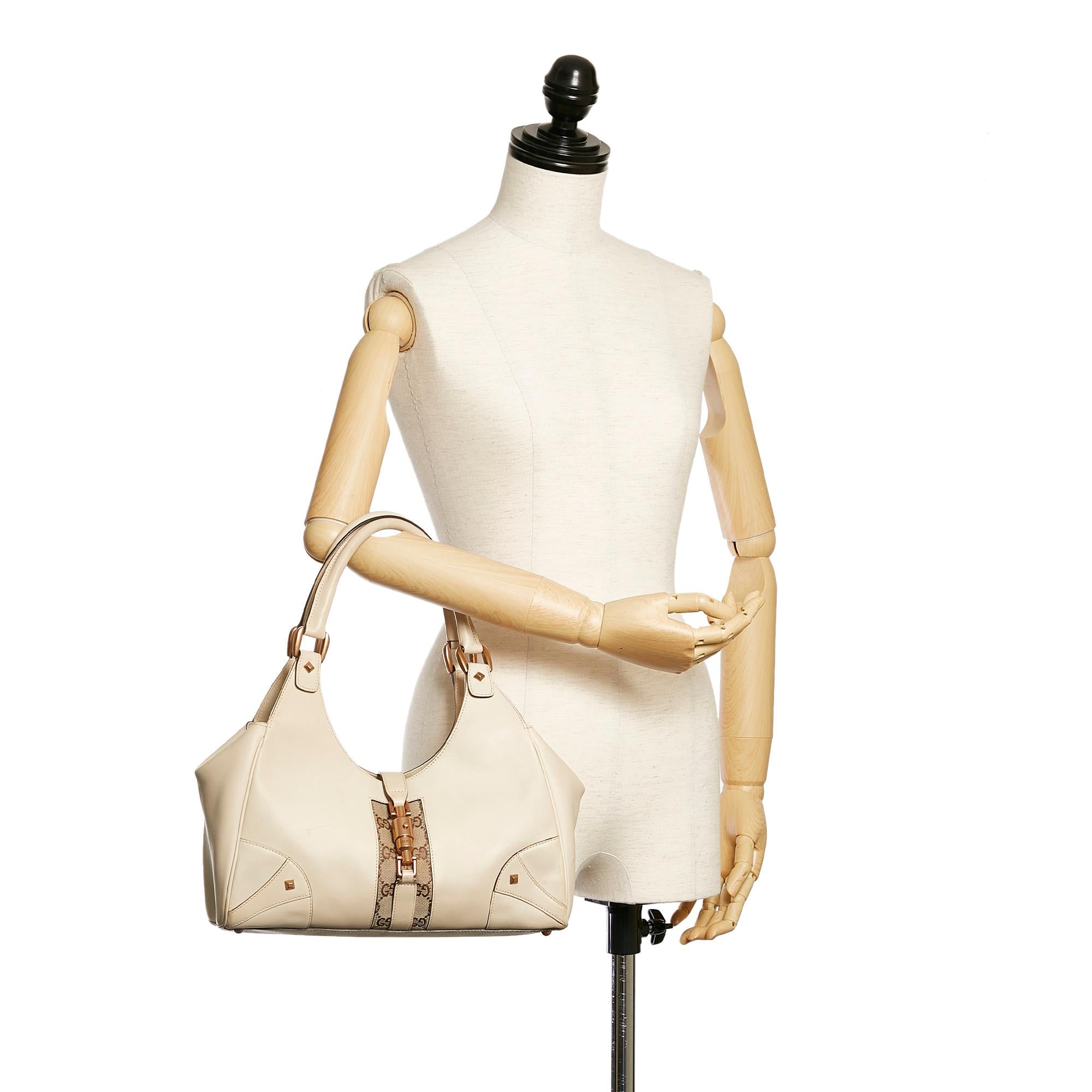 Gucci Gucci Canvas Nailhead Jackie Shoulder Bag (SHG-28382)
