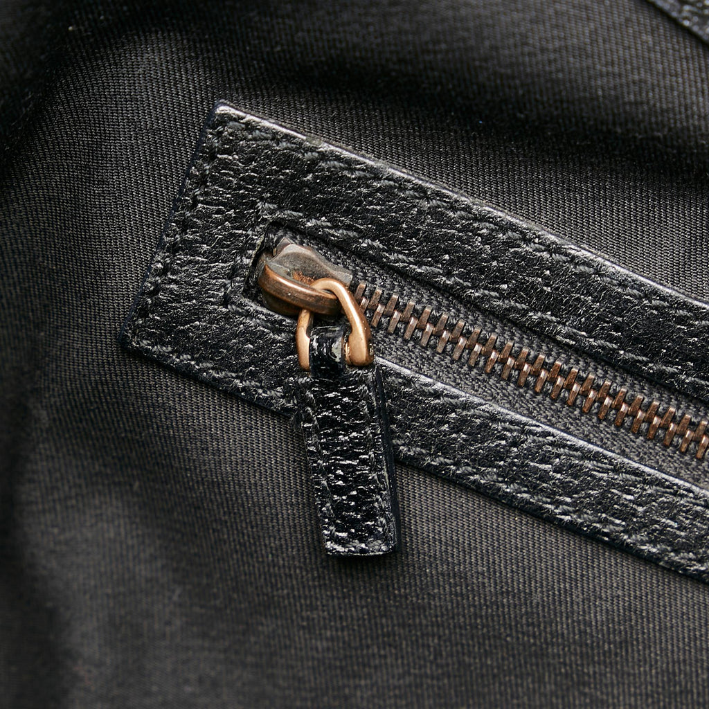 Gucci Gucci Canvas Nailhead Jackie Shoulder Bag (SHG-32968)