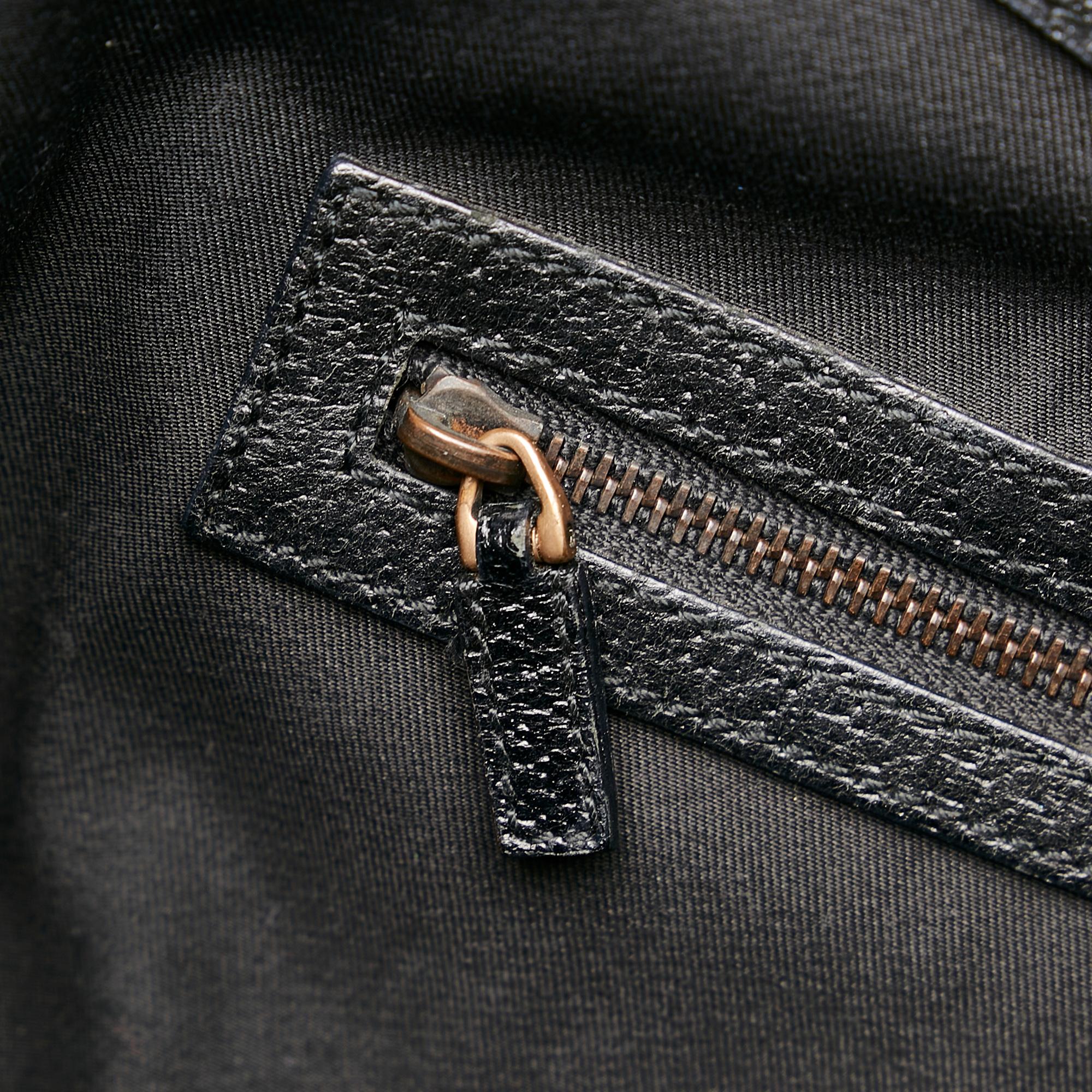 Gucci Gucci Canvas Nailhead Jackie Shoulder Bag (SHG-32968)