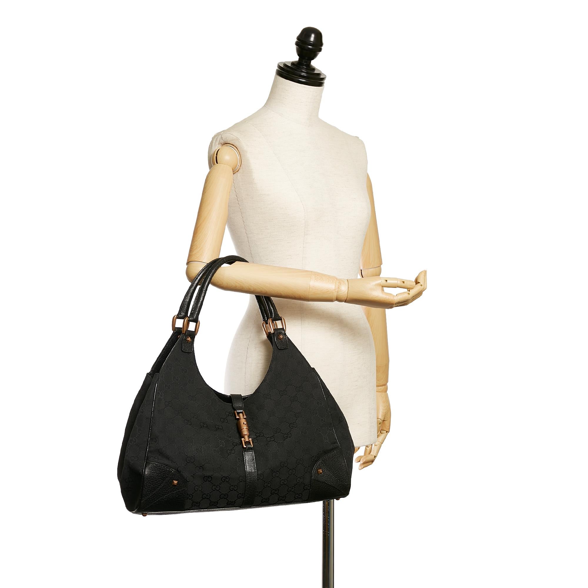 Gucci Gucci Canvas Nailhead Jackie Shoulder Bag (SHG-32968)