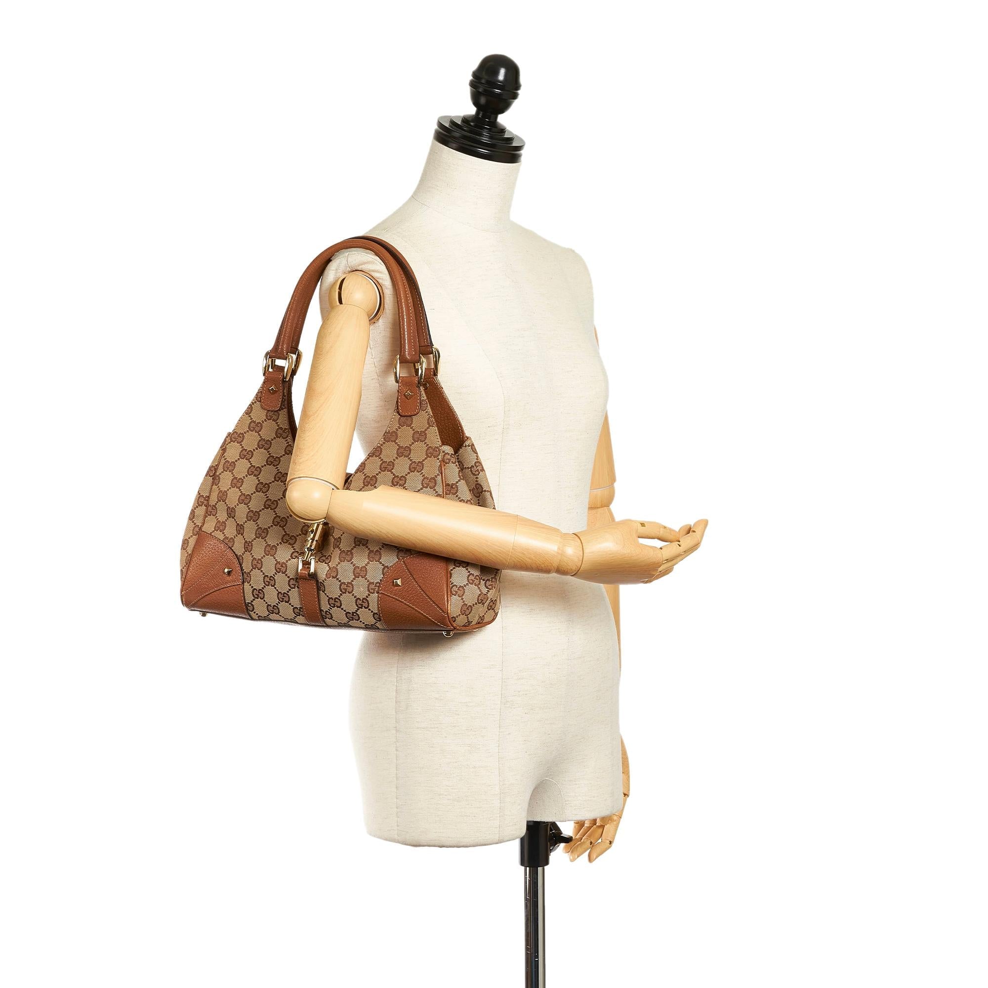 Gucci Gucci Canvas Nailhead Jackie Shoulder Bag (SHG-33693)