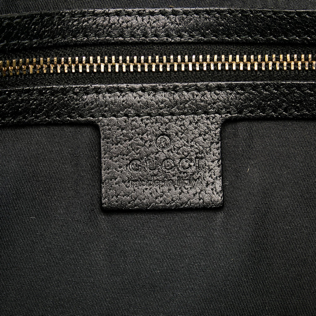 Gucci GG Canvas Nailhead Jackie (SHG-YZOZQj)