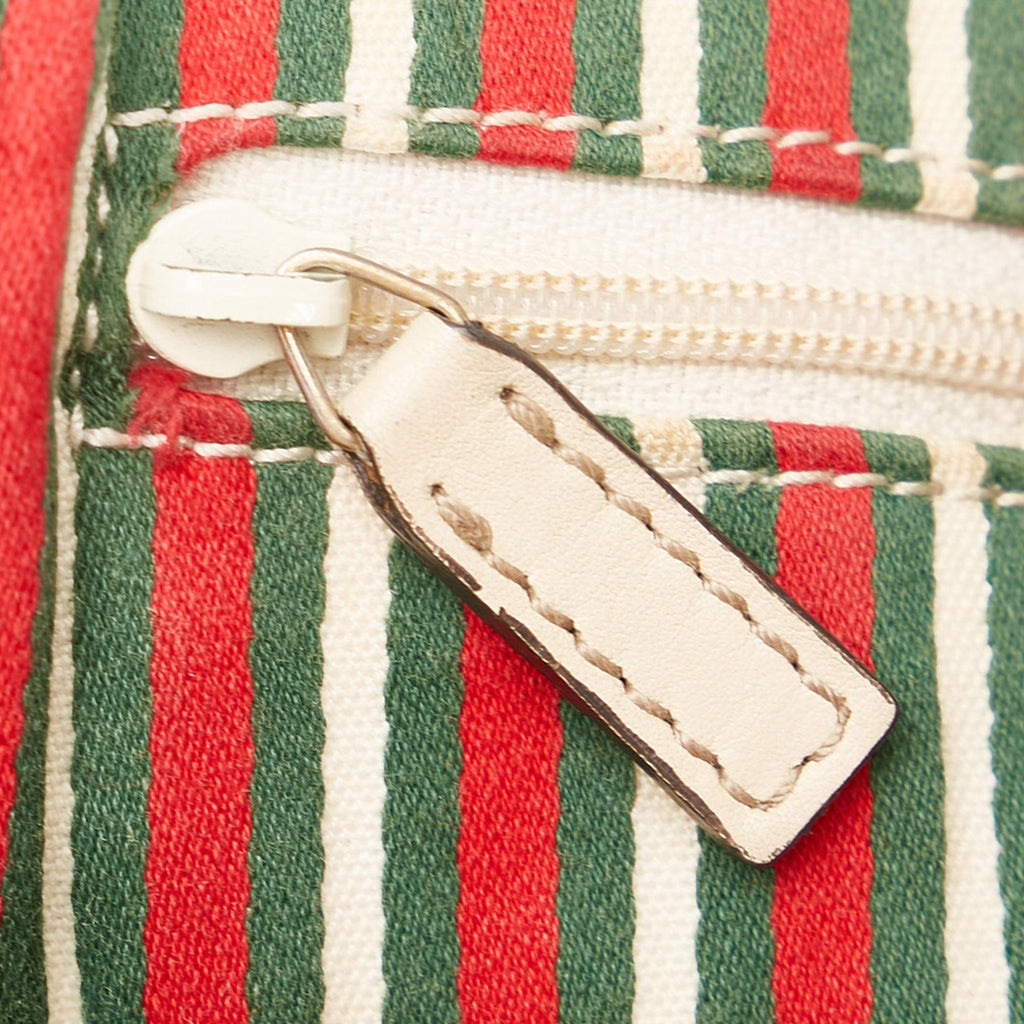 Gucci GG Canvas New Britt Shoulder Bag (SHG-35620)