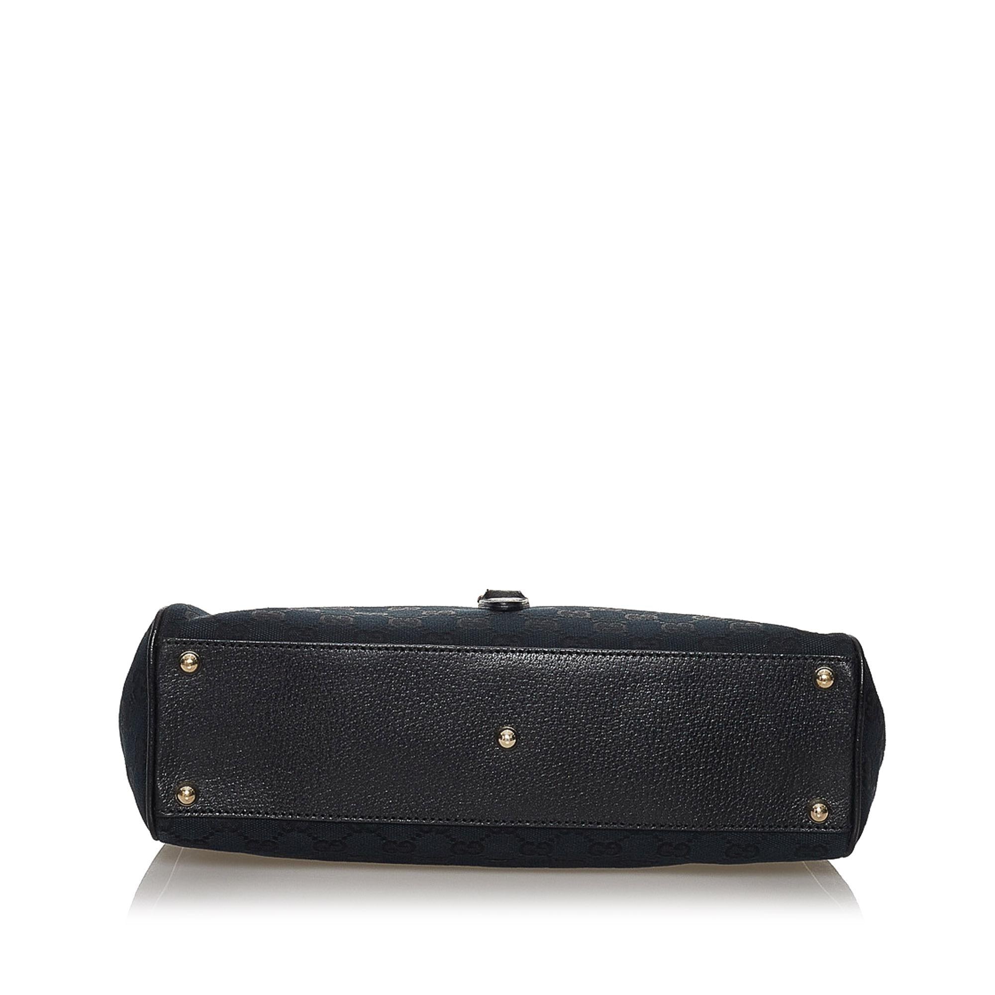 Gucci Gucci Canvas New Jackie Shoulder Bag (SHG-33462)