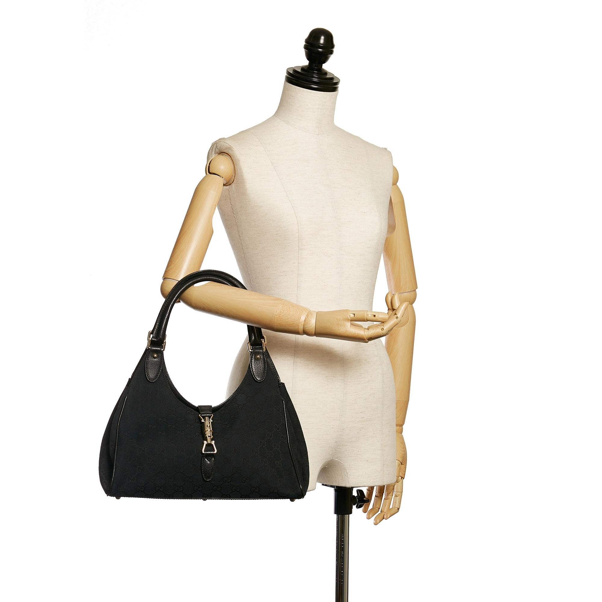 Gucci Gucci Canvas New Jackie Shoulder Bag (SHG-33462)