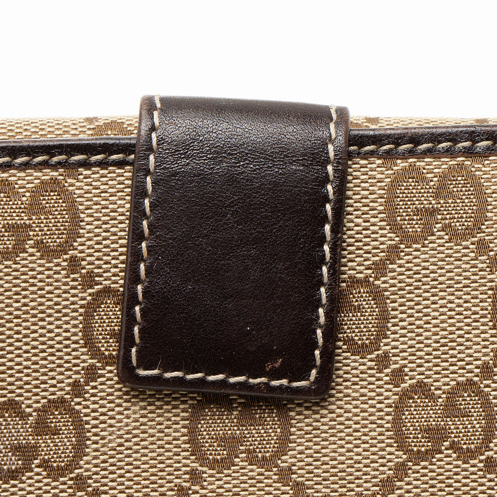 Gucci GG Canvas Pelham ContinLBtal Wallet