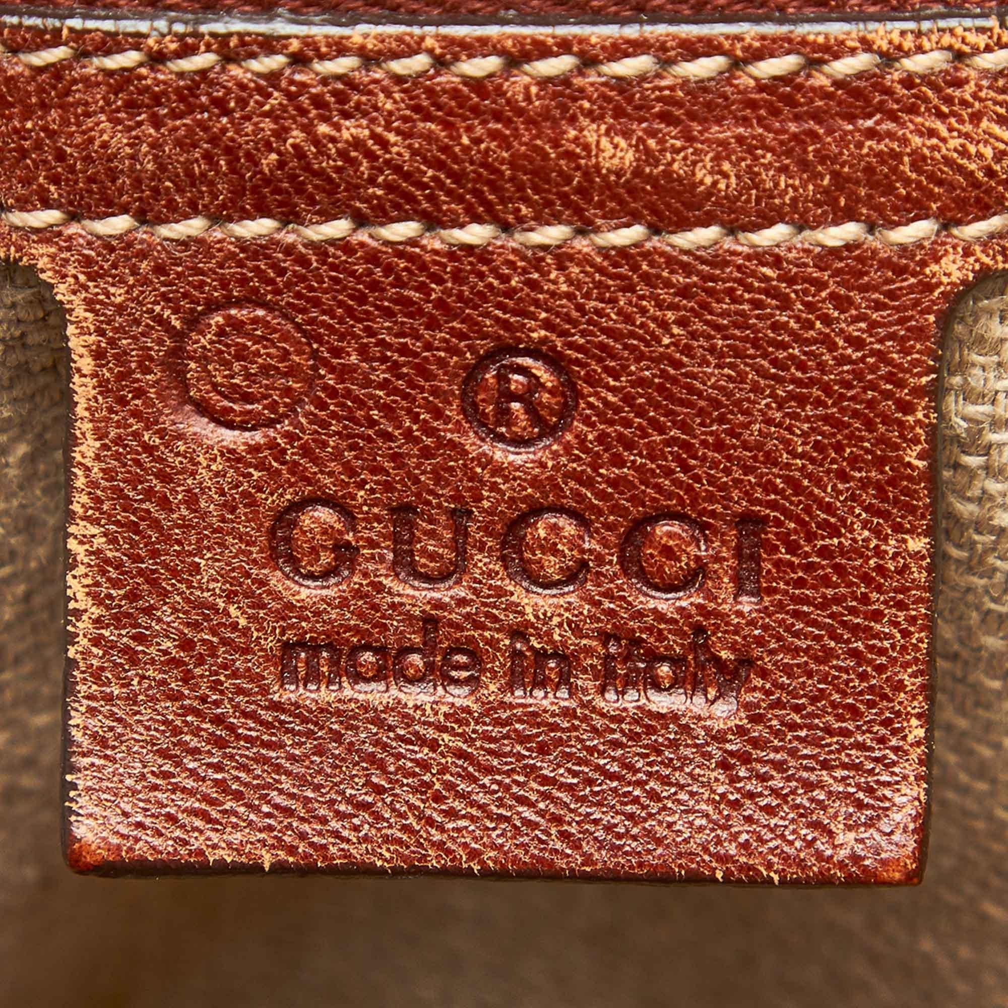 Gucci Gucci Canvas Pelham Shoulder Bag (SHG-18766)