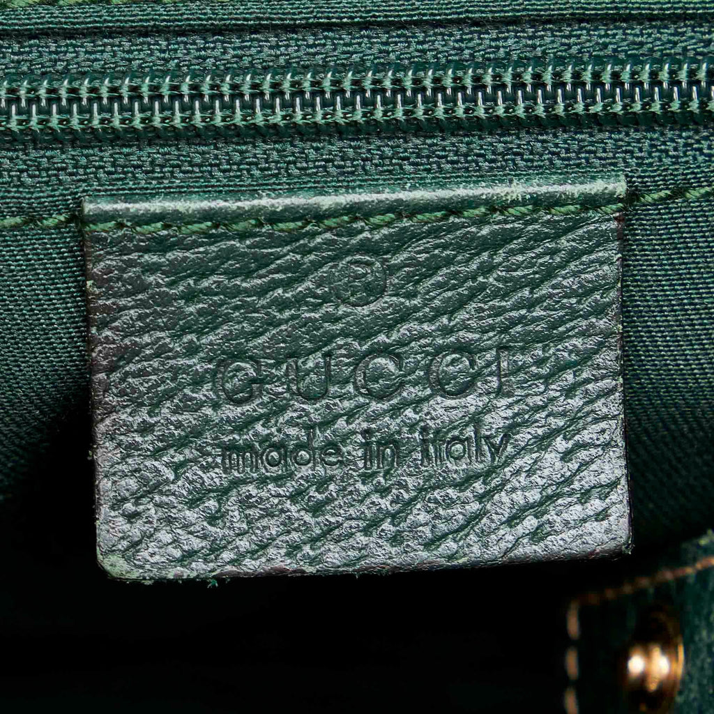 Gucci Gucci Canvas Pelham Shoulder Bag (SHG-22642)
