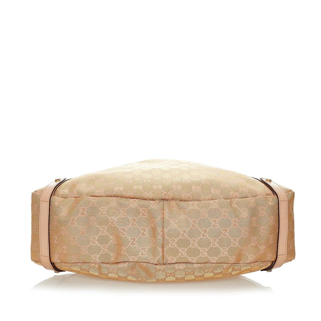 Gucci Gucci Canvas Pelham Shoulder Bag (SHG-28153)