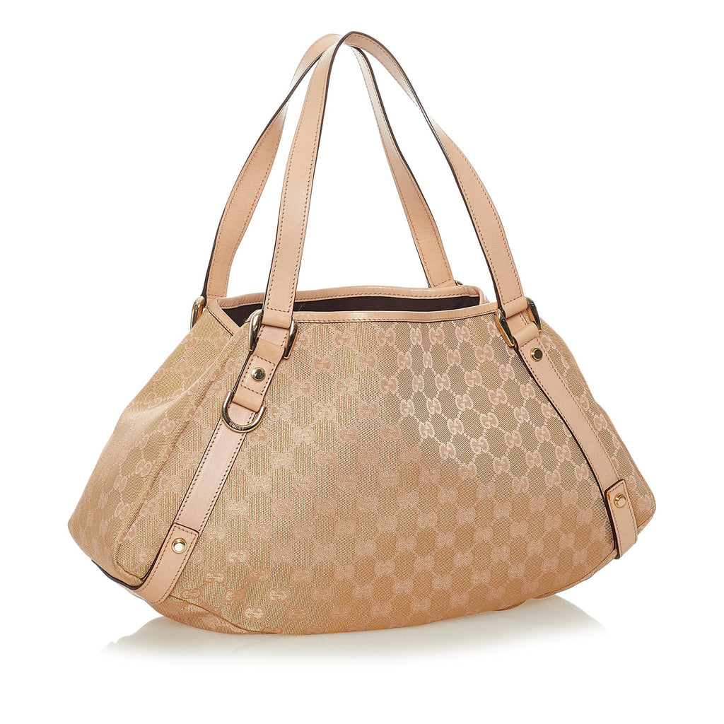 Gucci Gucci Canvas Pelham Shoulder Bag (SHG-28153)