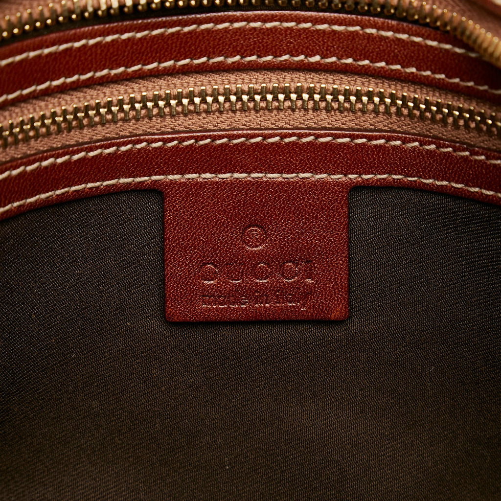 Gucci Gucci Canvas Pelham Shoulder Bag (SHG-28303)