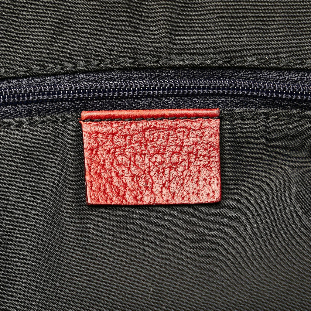 Gucci Gucci Canvas Pelham Shoulder Bag (SHG-28678)