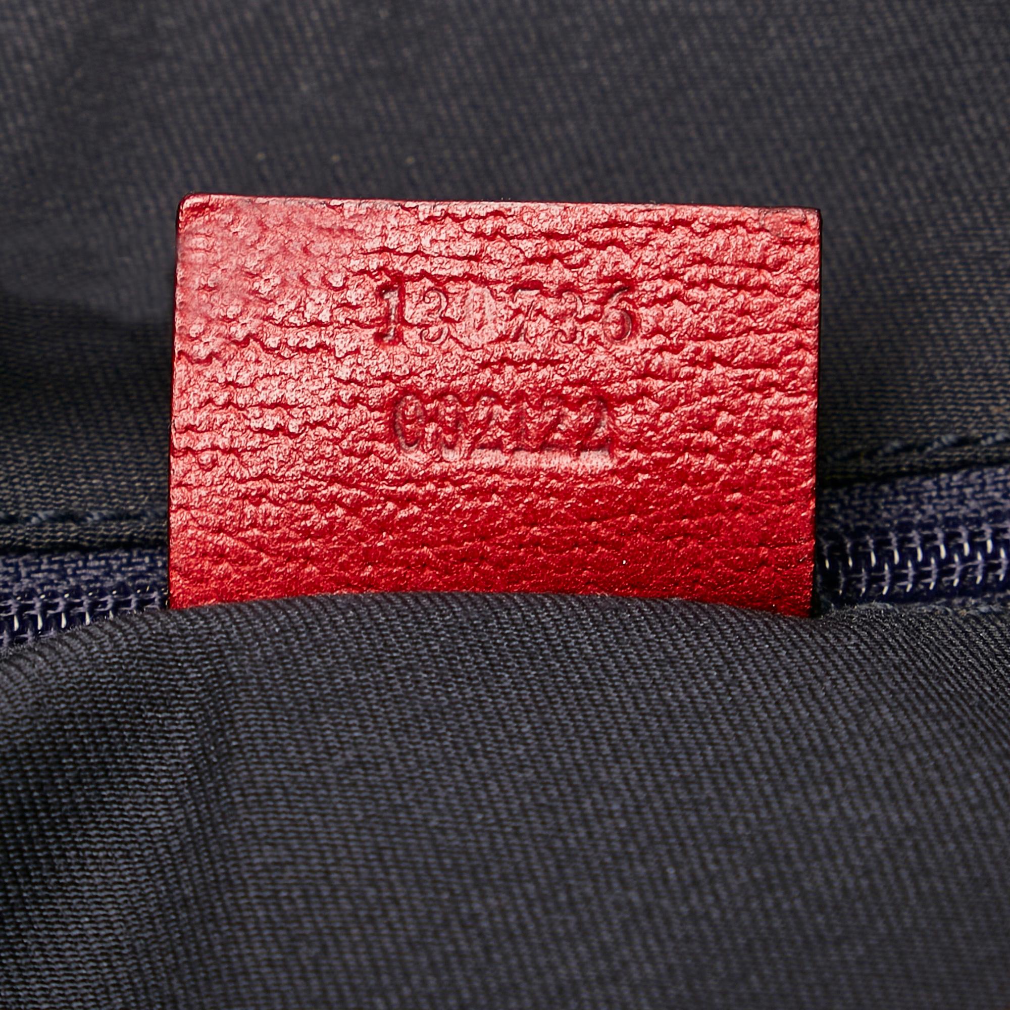 Gucci Gucci Canvas Pelham Shoulder Bag (SHG-30228)