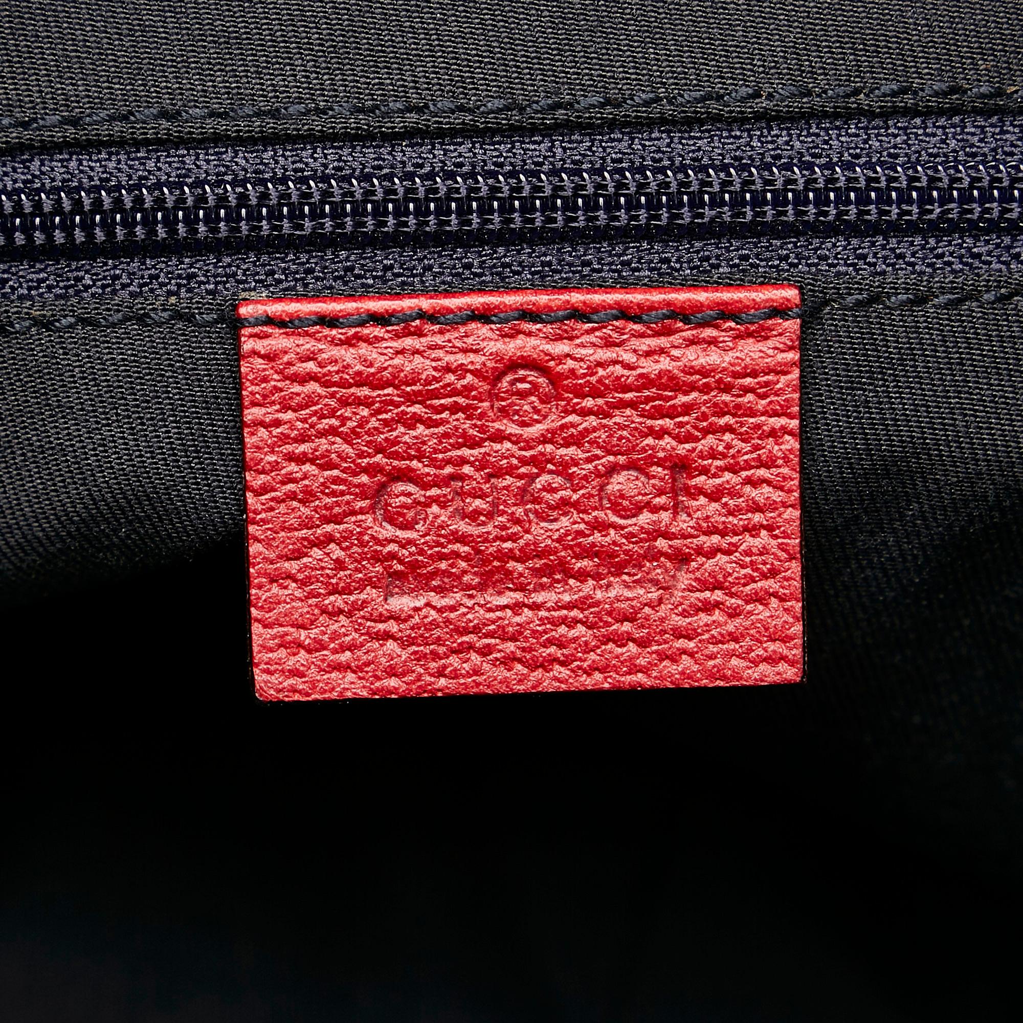 Gucci Gucci Canvas Pelham Shoulder Bag (SHG-30228)