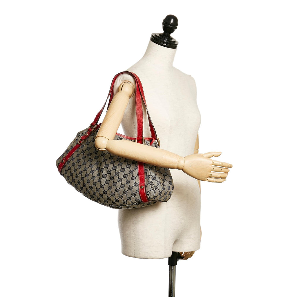Gucci Gucci Canvas Pelham Shoulder Bag (SHG-30228)