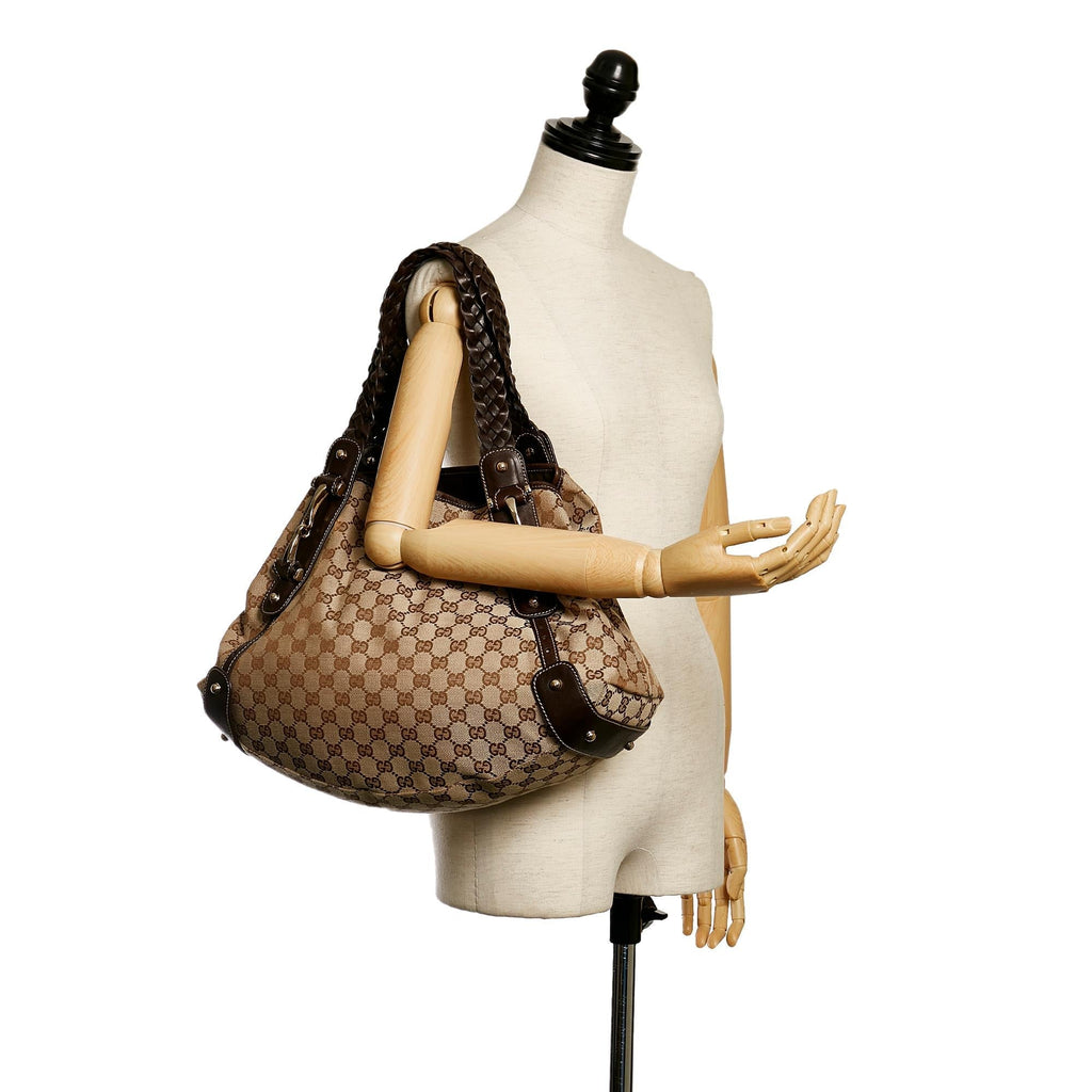 Gucci Gucci Canvas Pelham Shoulder Bag (SHG-30626)