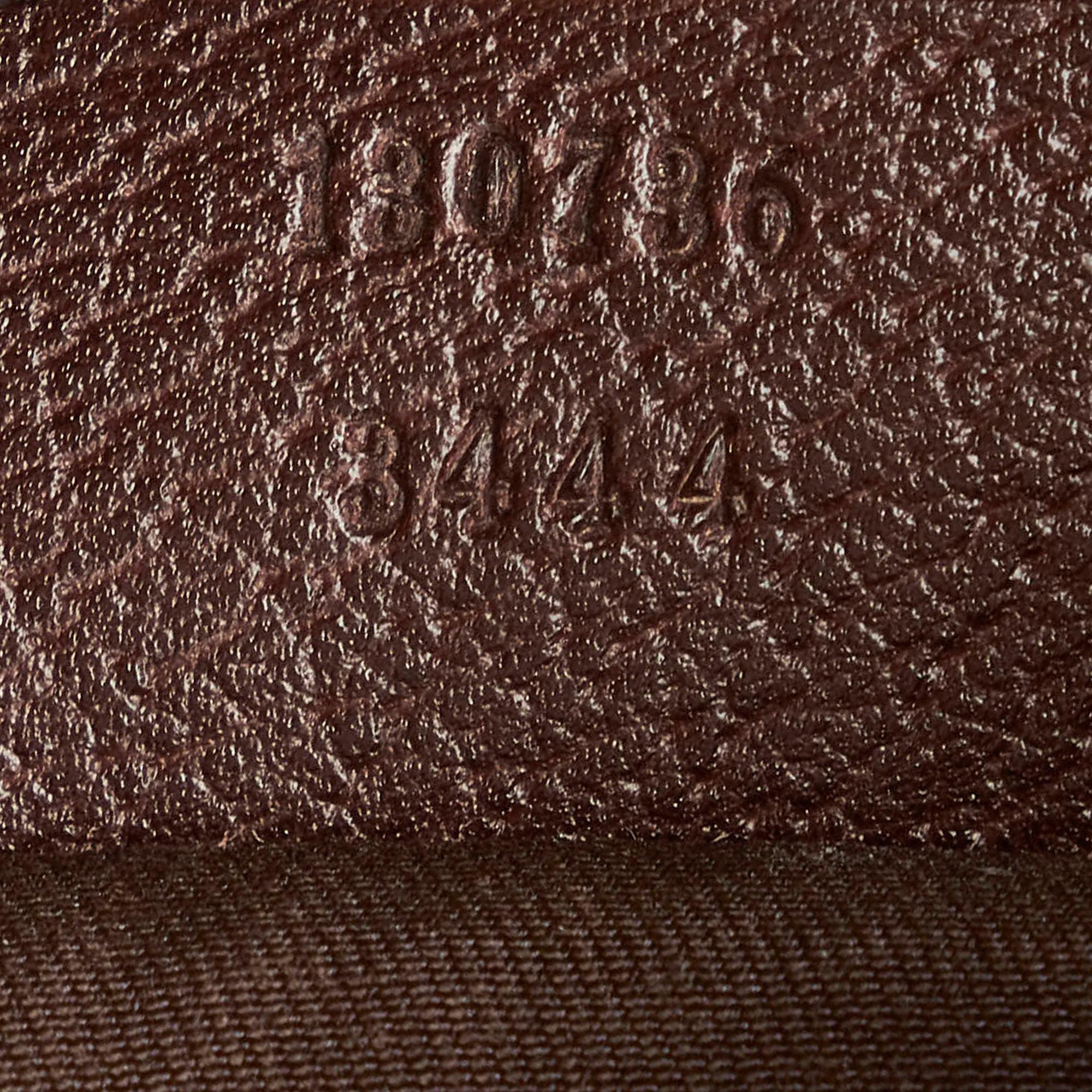 Gucci Gucci Canvas Pelham Shoulder Bag (SHG-30957)