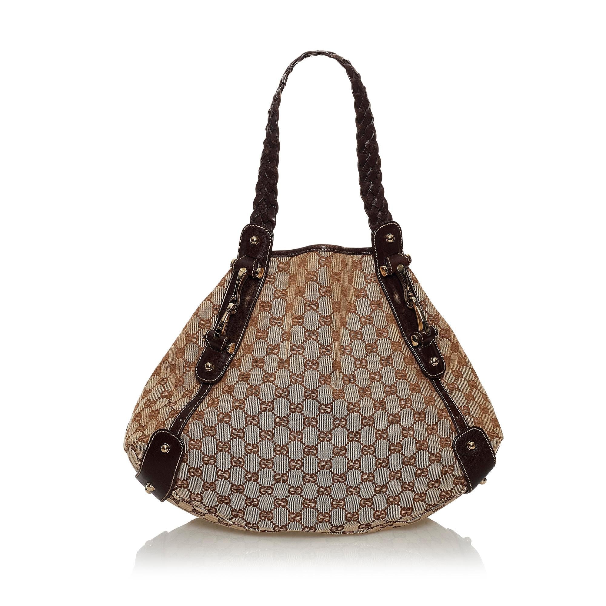 Gucci Gucci Canvas Pelham Shoulder Bag (SHG-34007)