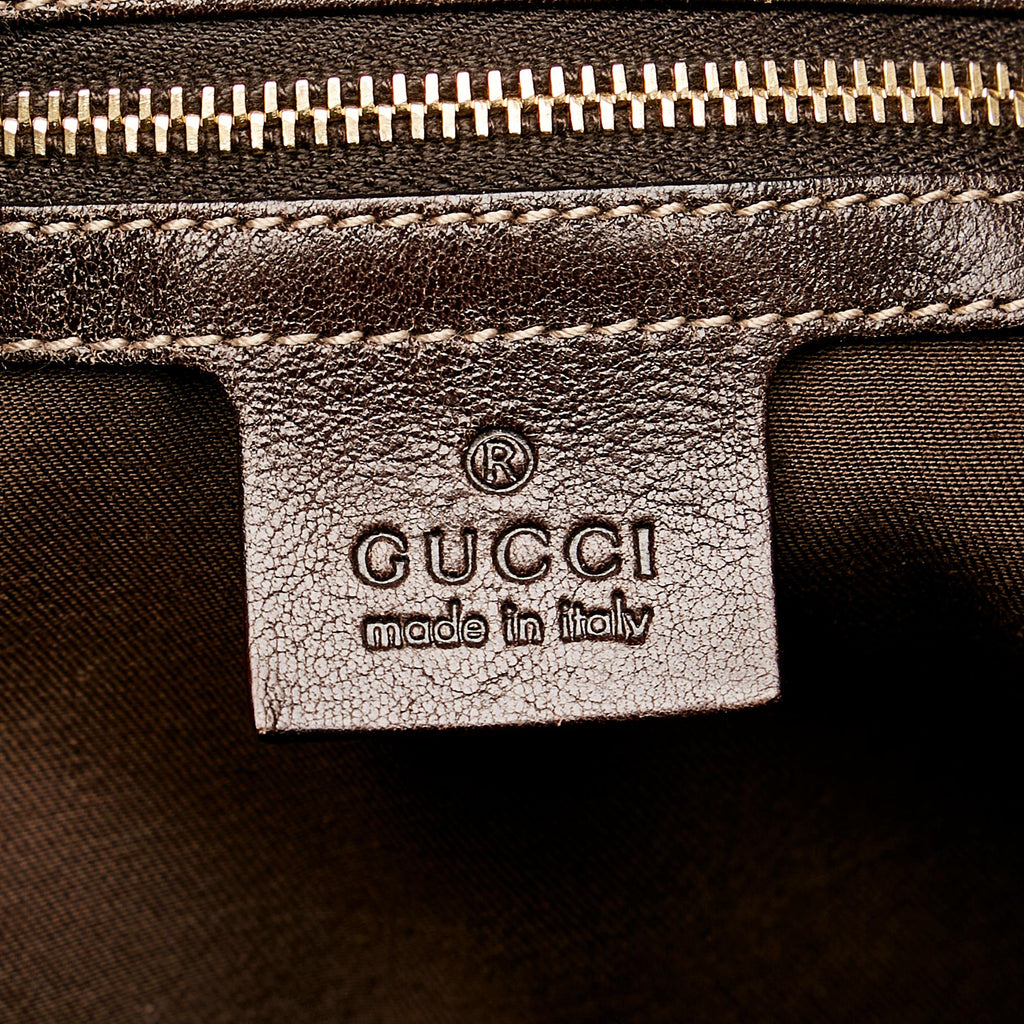Gucci Gucci Canvas Pelham Shoulder Bag (SHG-34007)