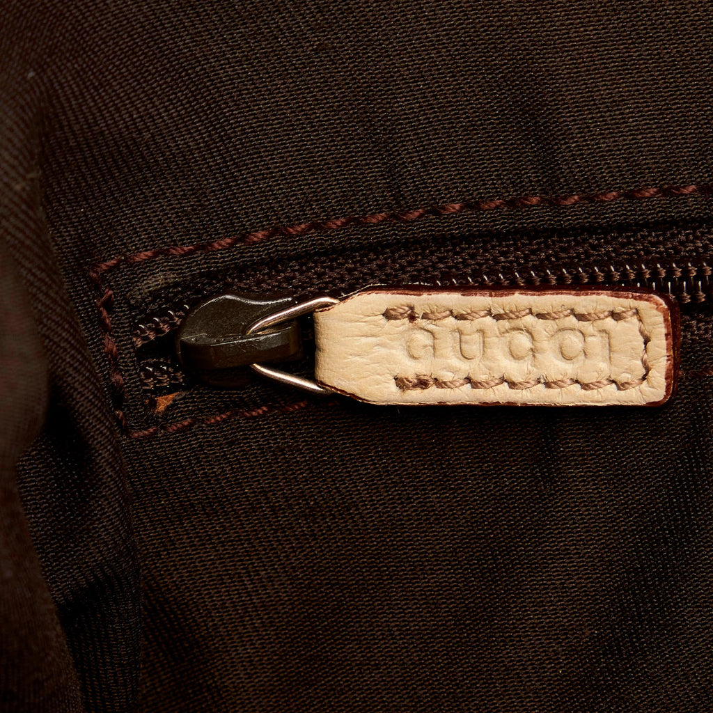 Gucci GG Canvas Pelham Shoulder Bag (SHG-34748)