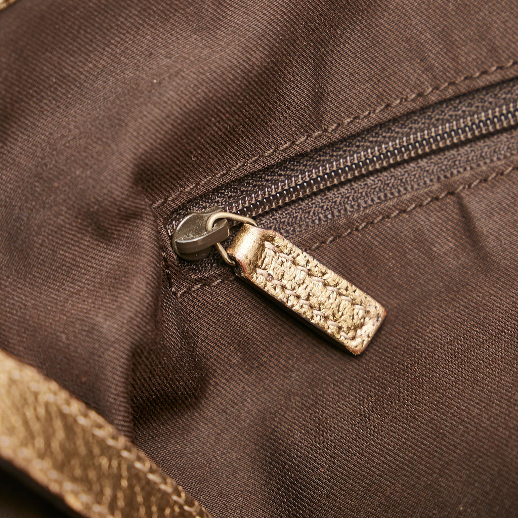 Gucci GG Canvas Pelham Shoulder Bag (SHG-35564)