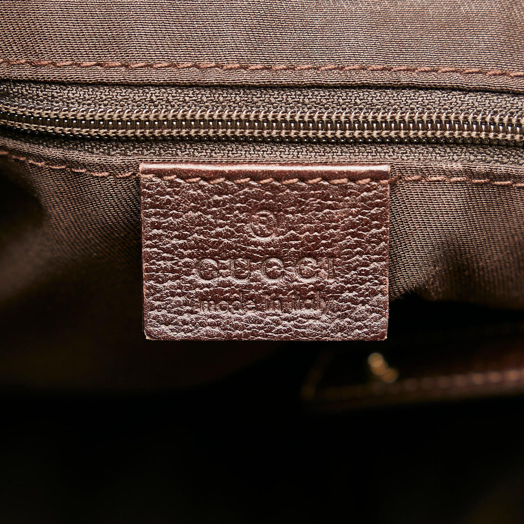 Gucci GG Canvas Pelham Shoulder Bag (SHG-36787)