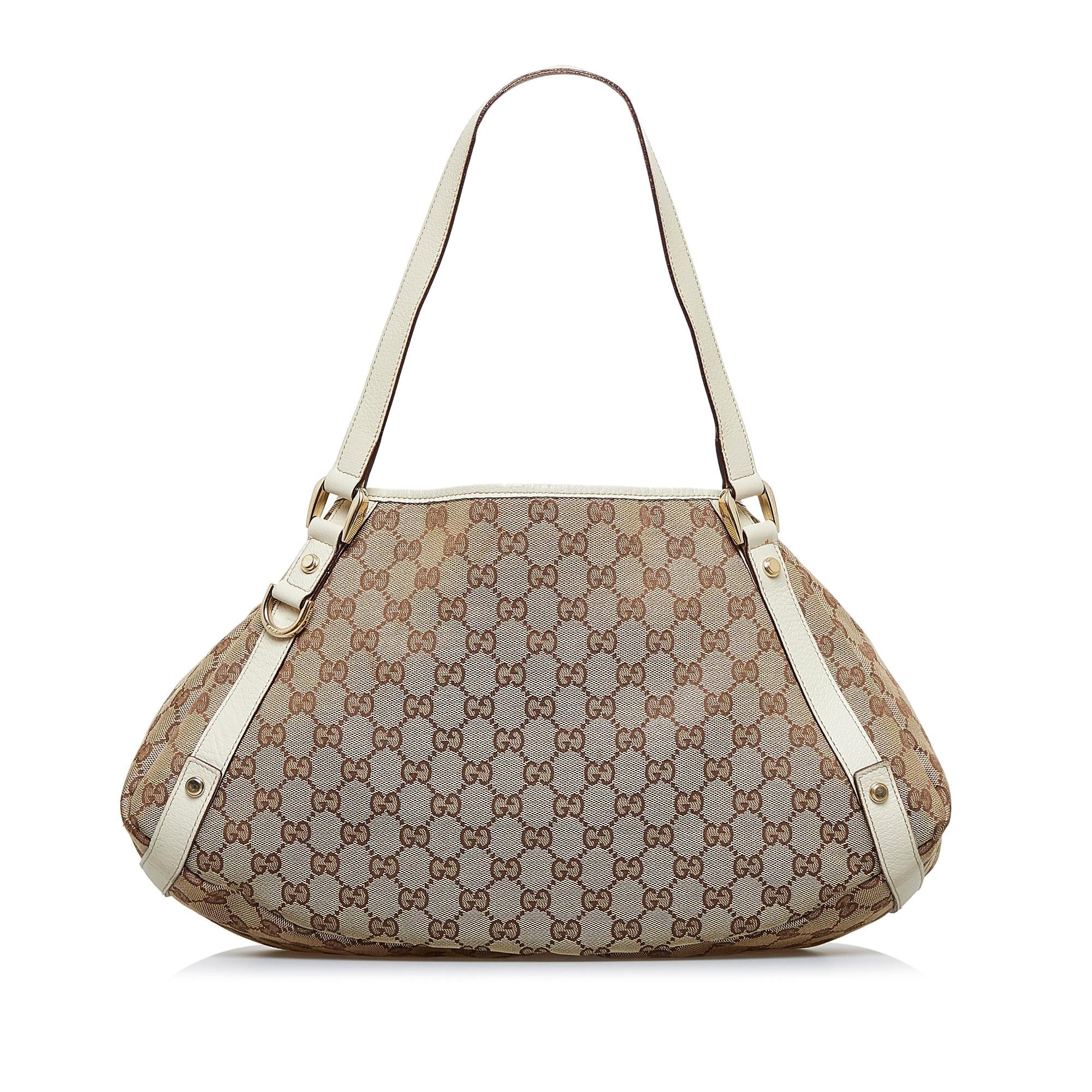 Gucci GG Canvas Pelham Shoulder Bag (SHG-R62bHz)