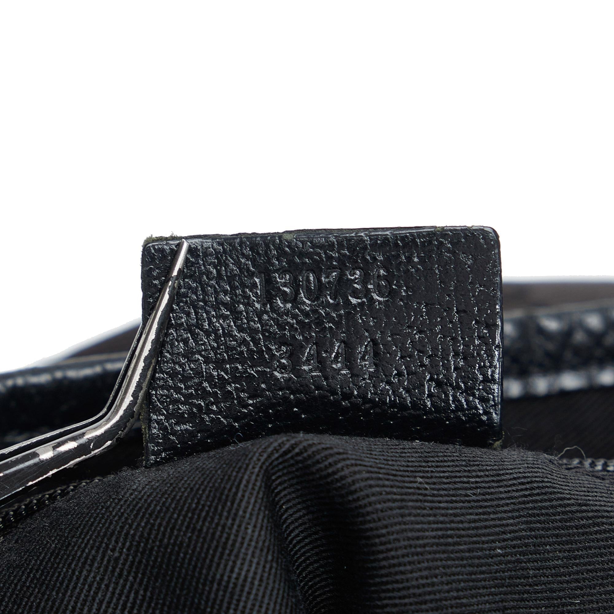 Gucci GG Canvas Pelham Shoulder Bag (SHG-DJMWdO)
