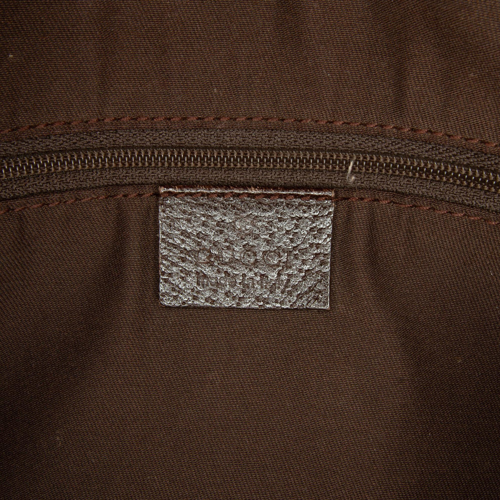 Gucci GG Canvas Pelham Shoulder Bag (SHG-YBXEJw)
