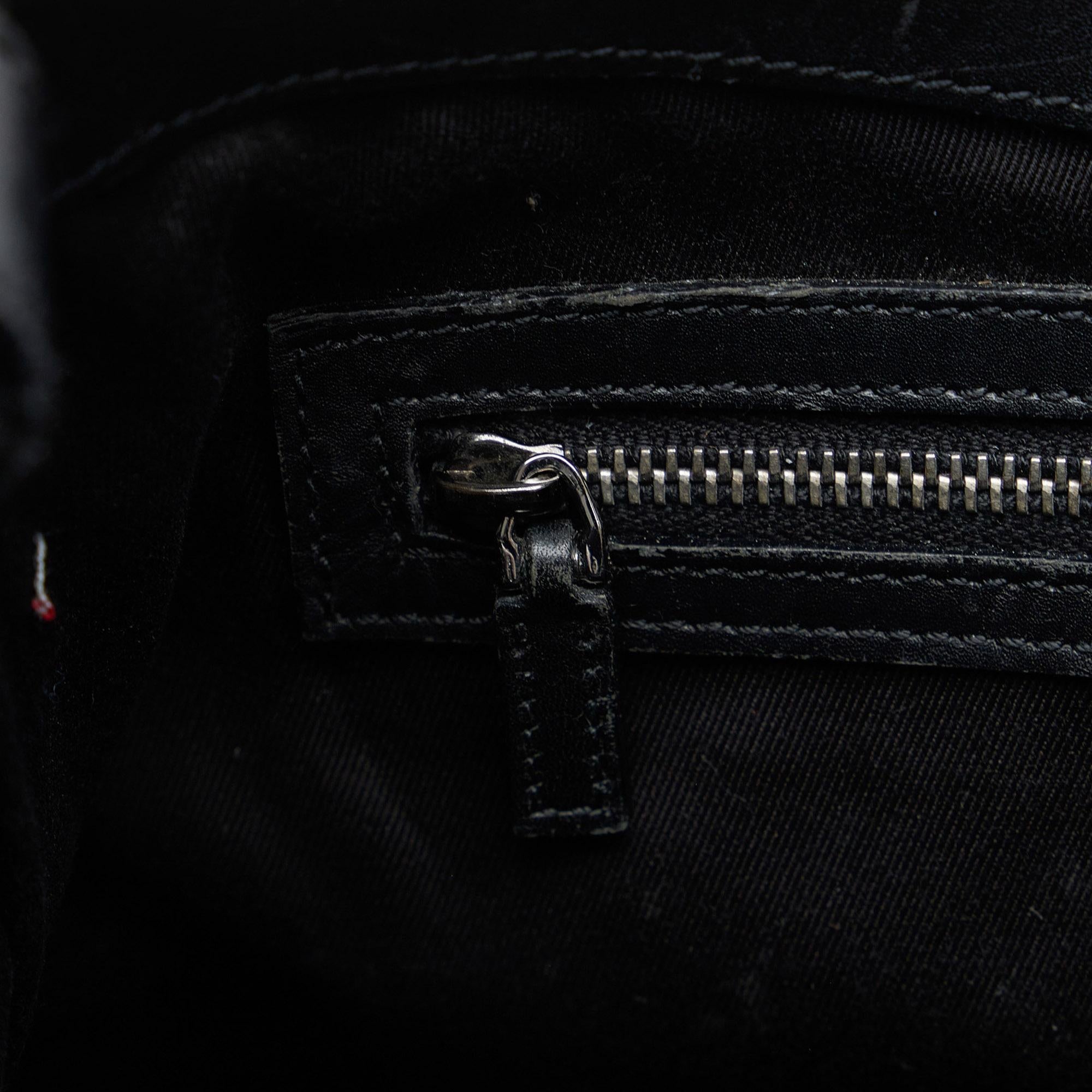 Gucci GG Canvas Piston Shoulder Bag (SHG-UpkBKi)