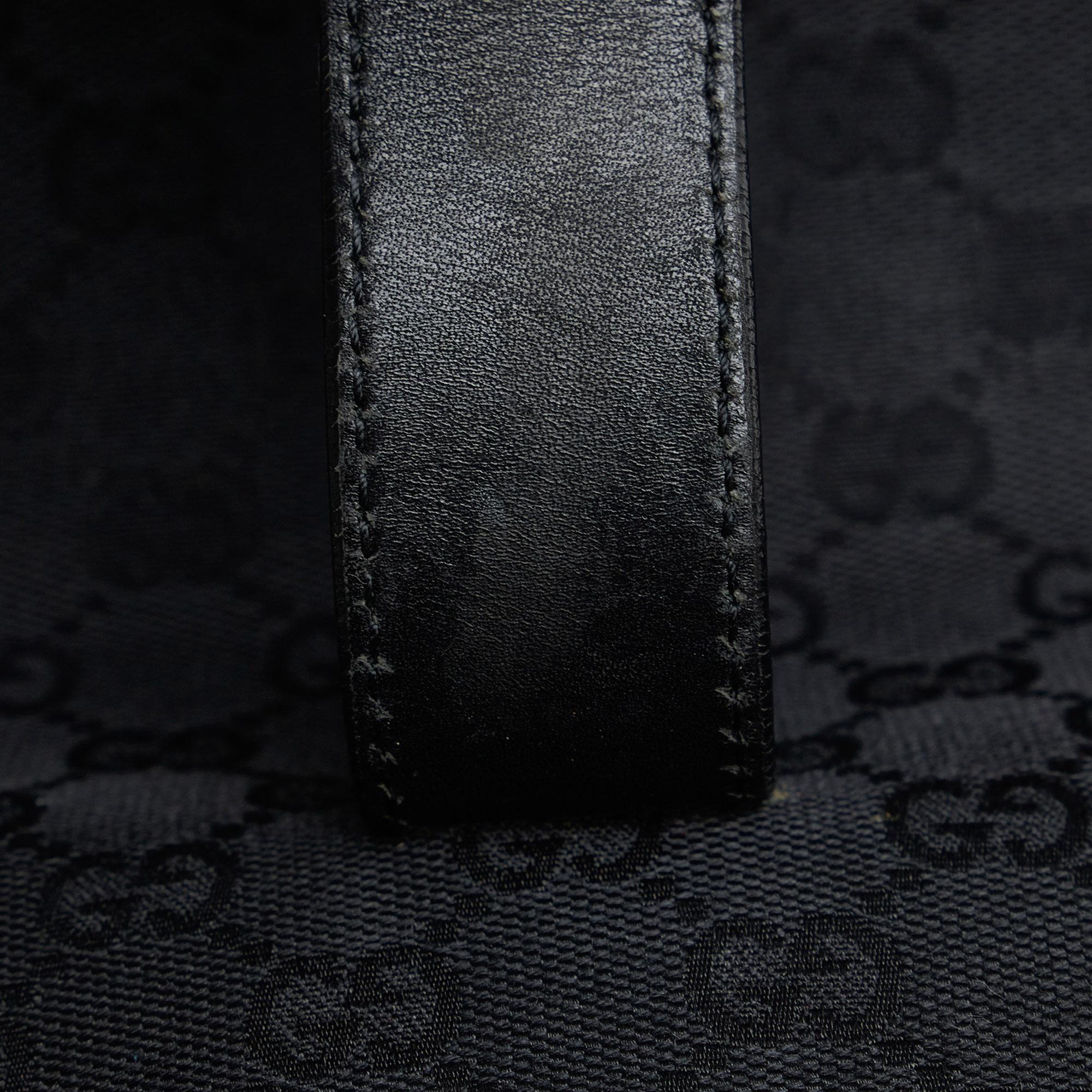 Gucci GG Canvas Piston Shoulder Bag (SHG-UpkBKi)